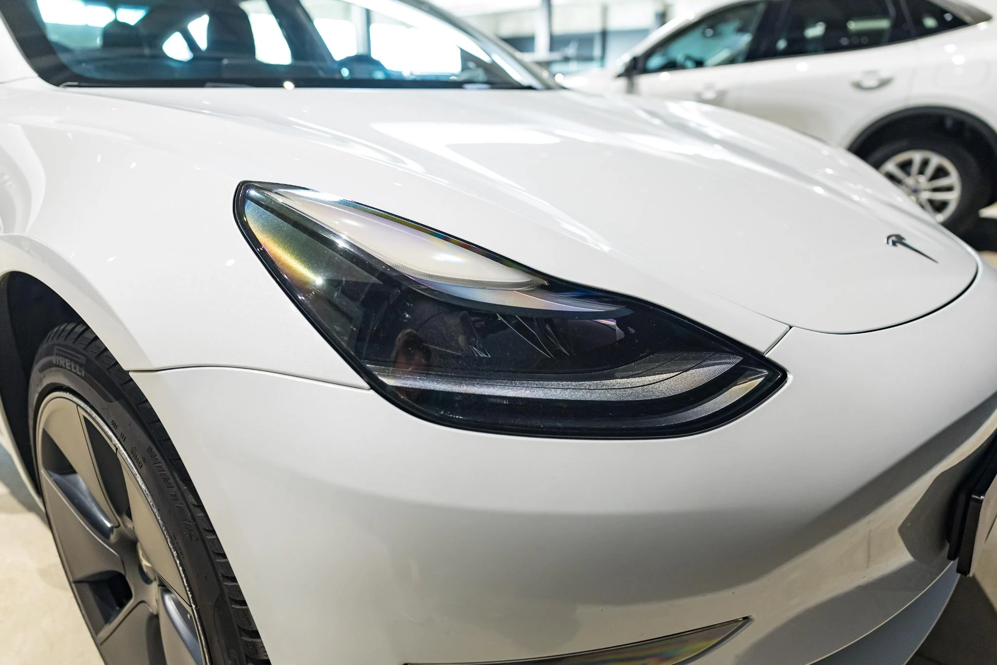 Tesla-Model 3-image-6