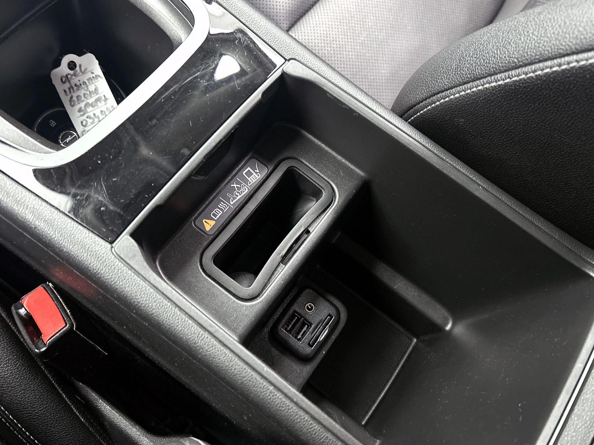 Opel-Insignia-image-40