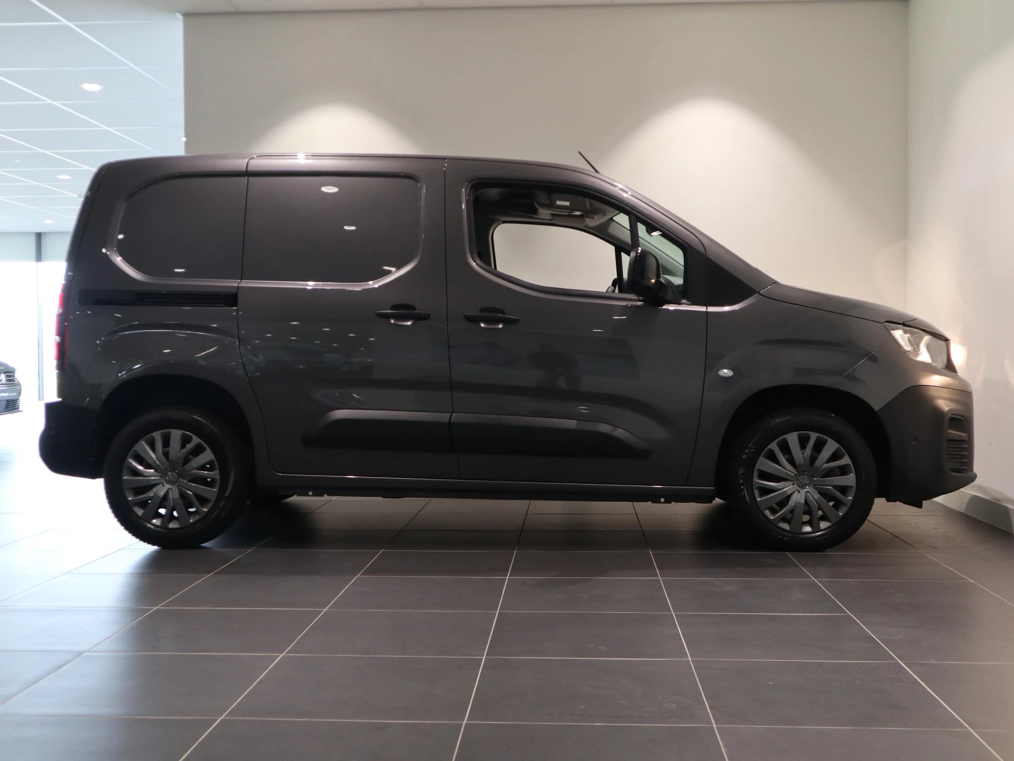 Peugeot-Partner-image-6