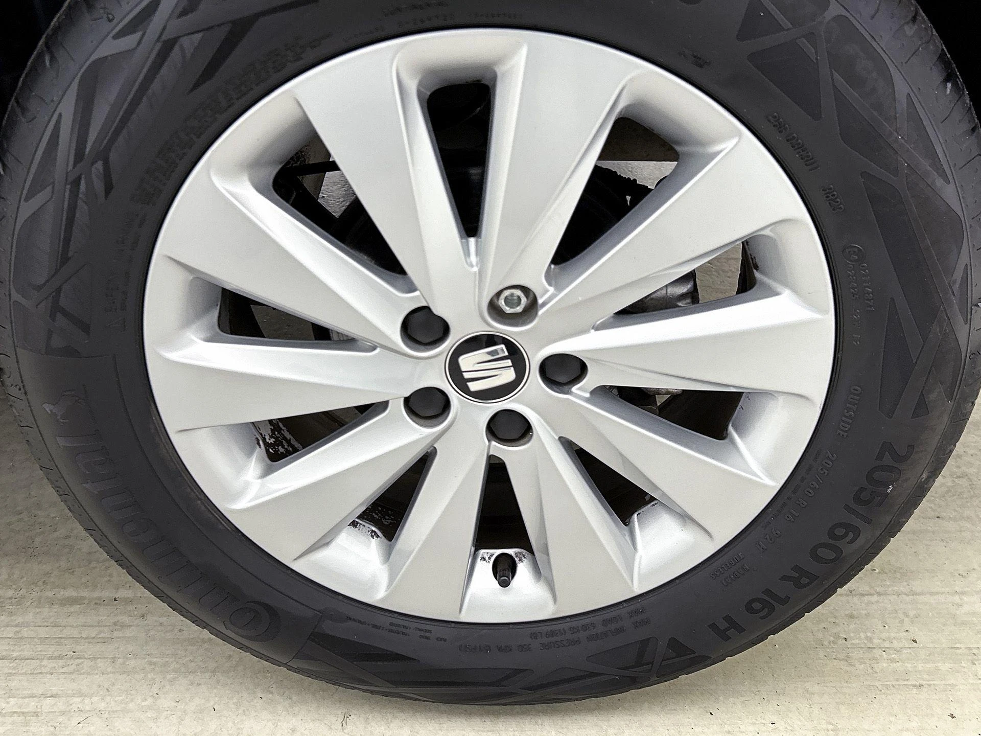 SEAT-Arona-image-31