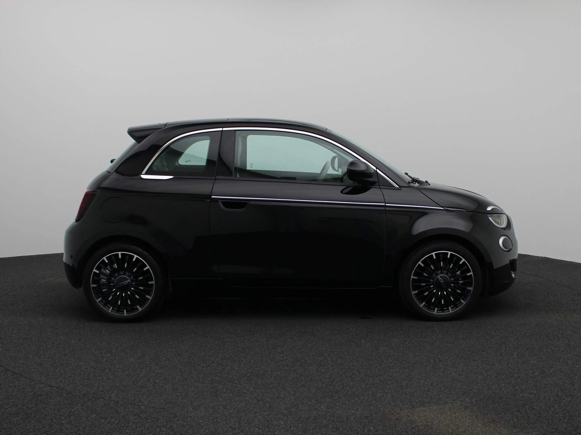 Fiat-500e-image-3