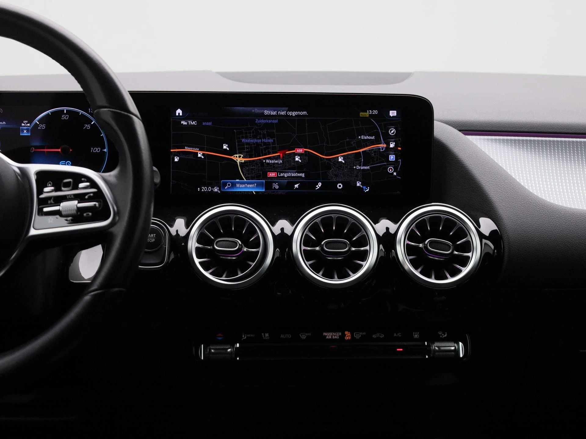 Mercedes-Benz-EQA-image-10