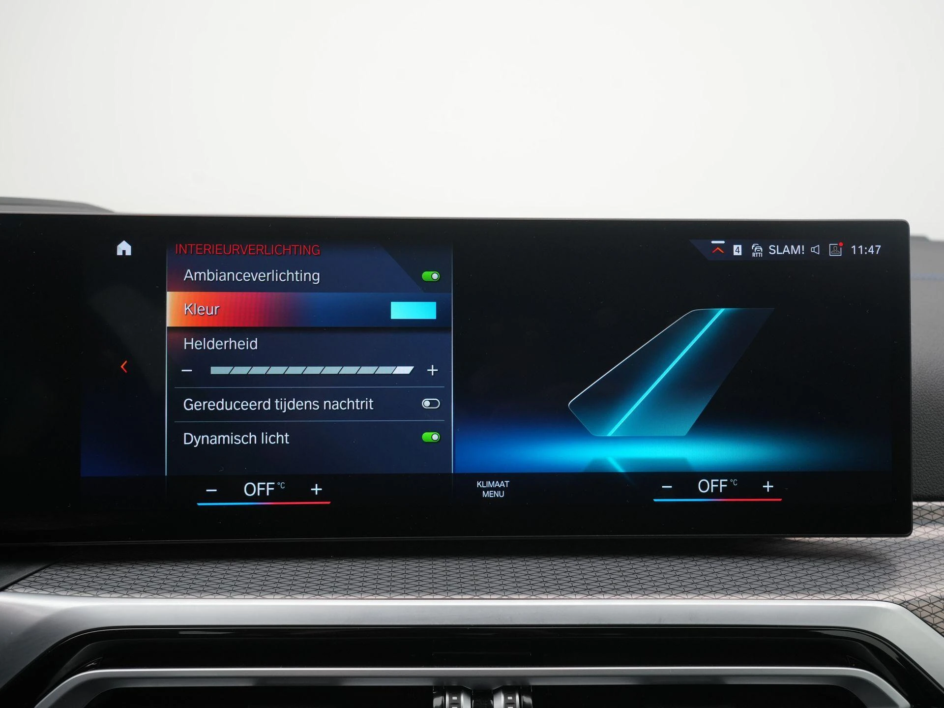 BMW-i4-image-19