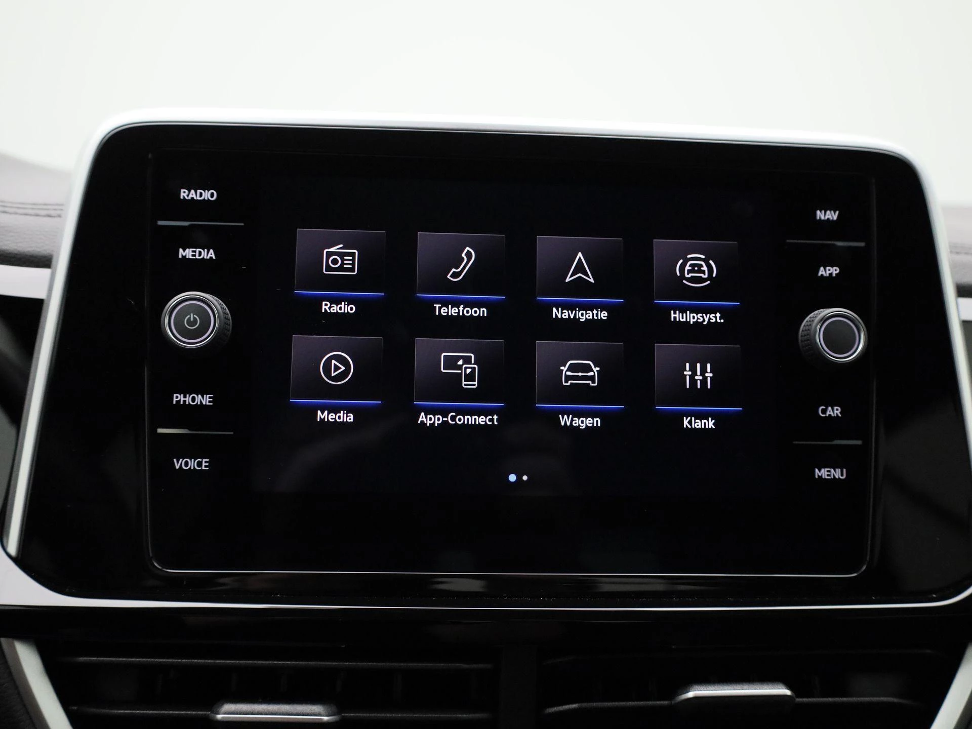 Volkswagen-T-Roc-image-31