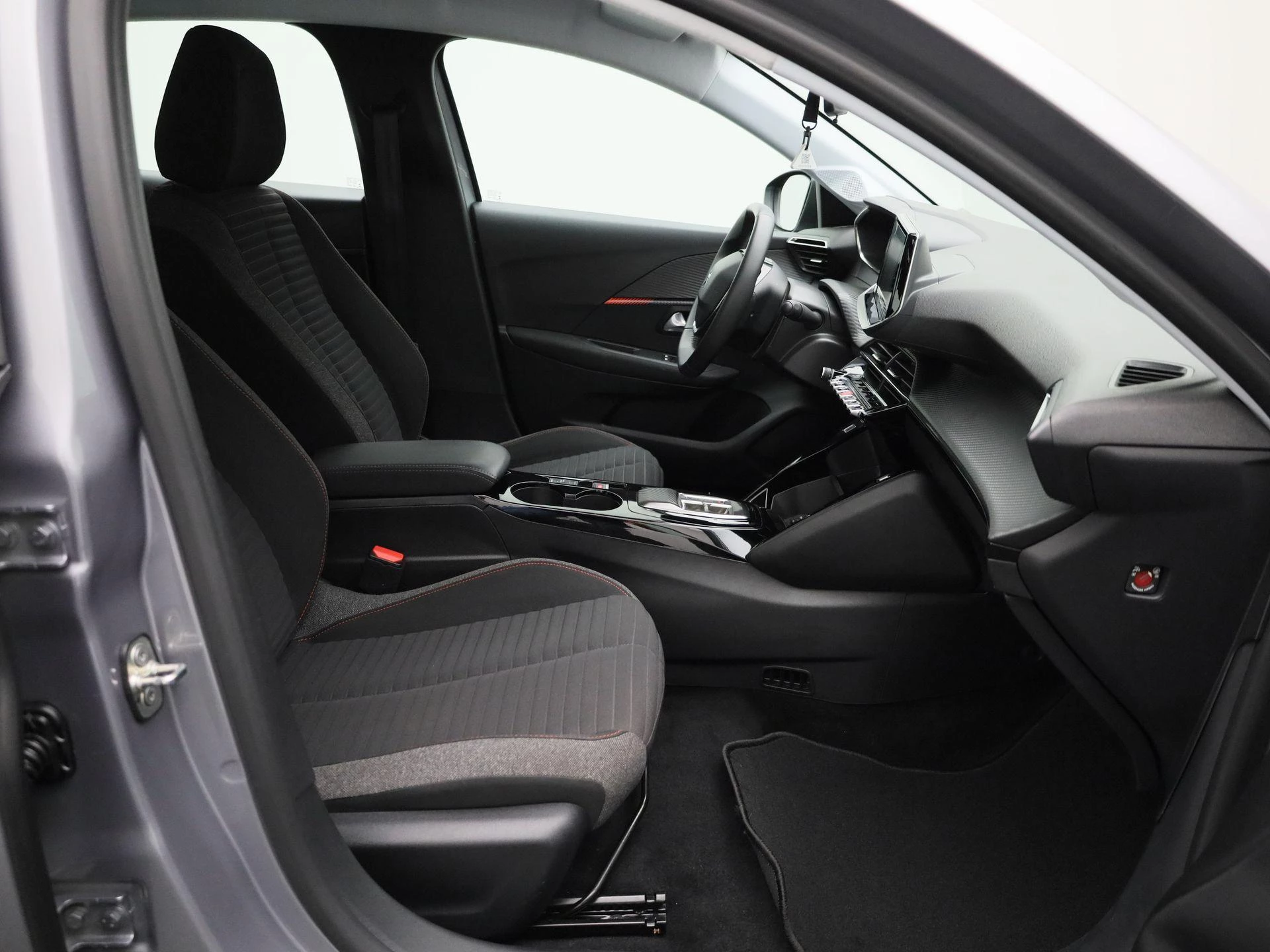 Peugeot e-208 EV Active 50 kWh