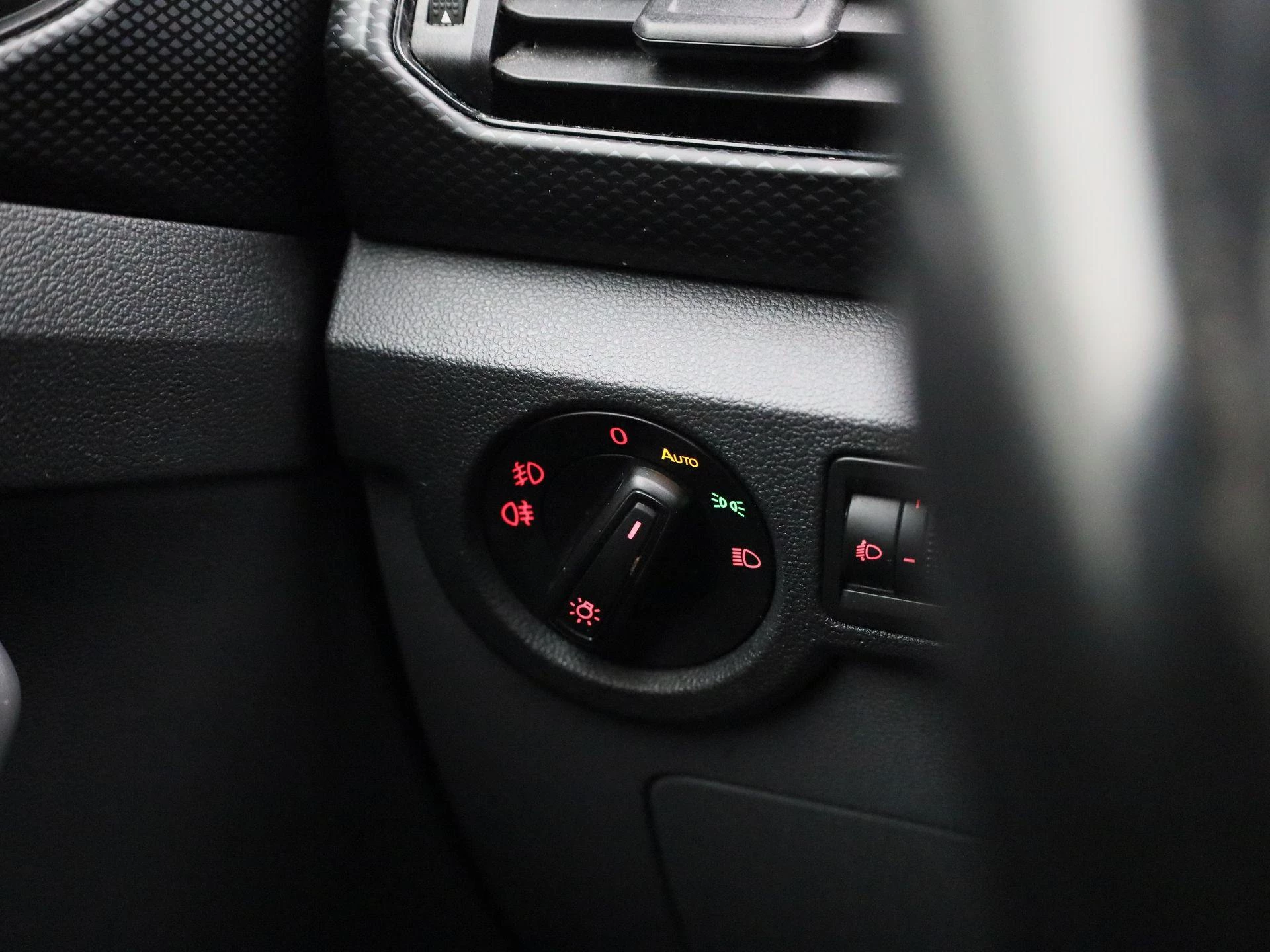 Volkswagen-T-Cross-image-20