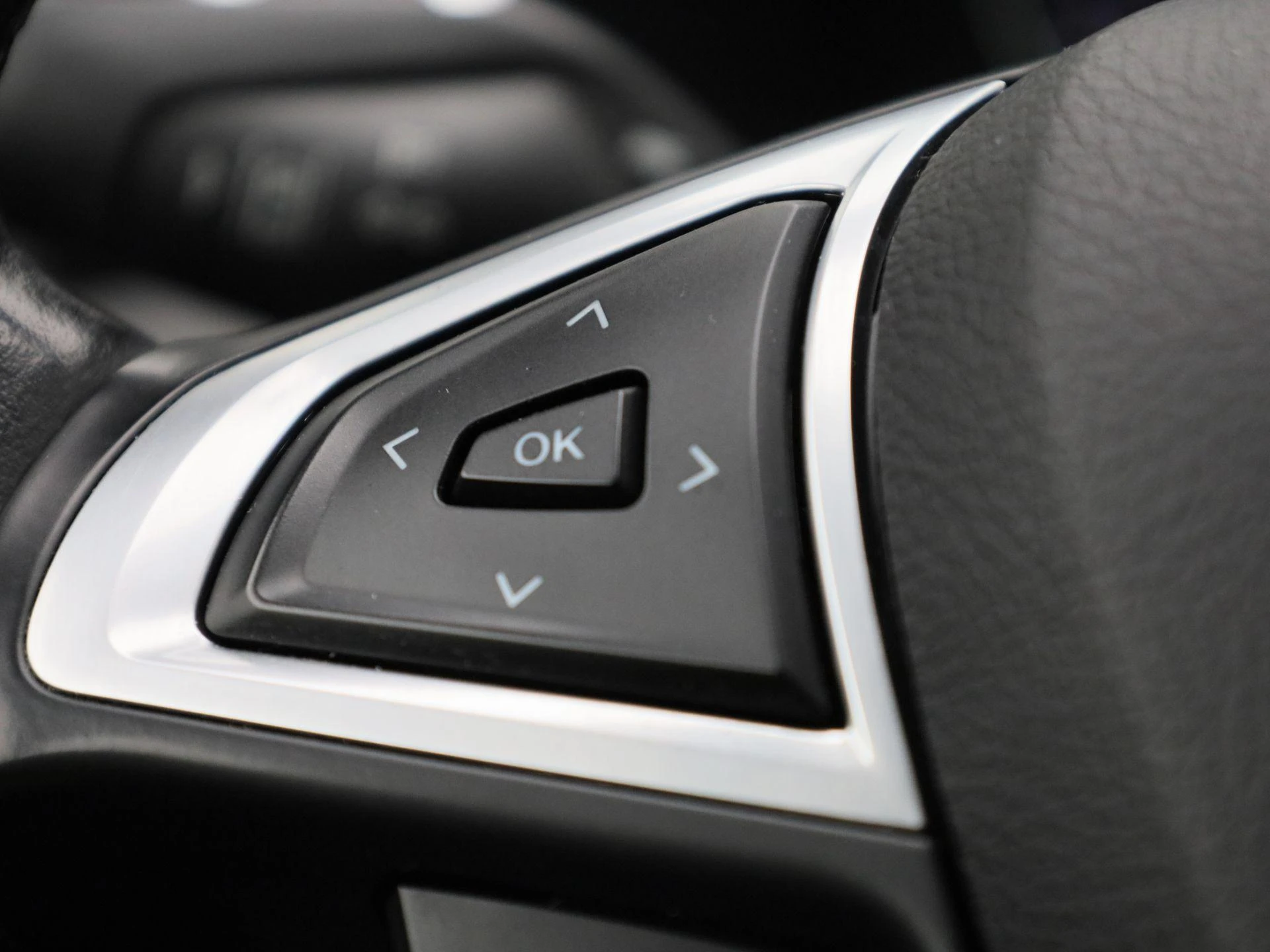 Ford-S-Max-image-17