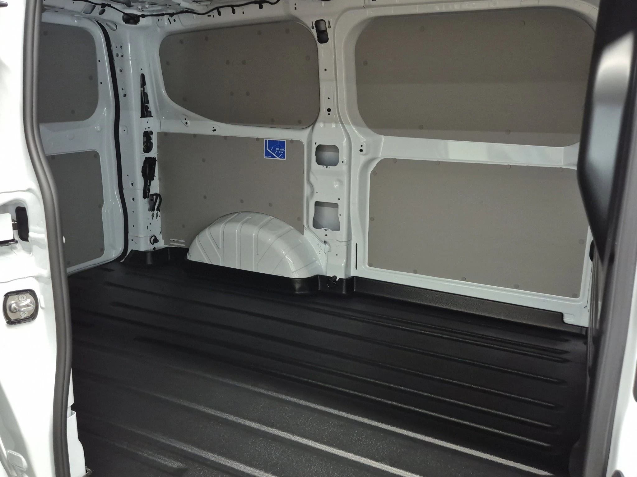 Ford-Transit Custom-image-10