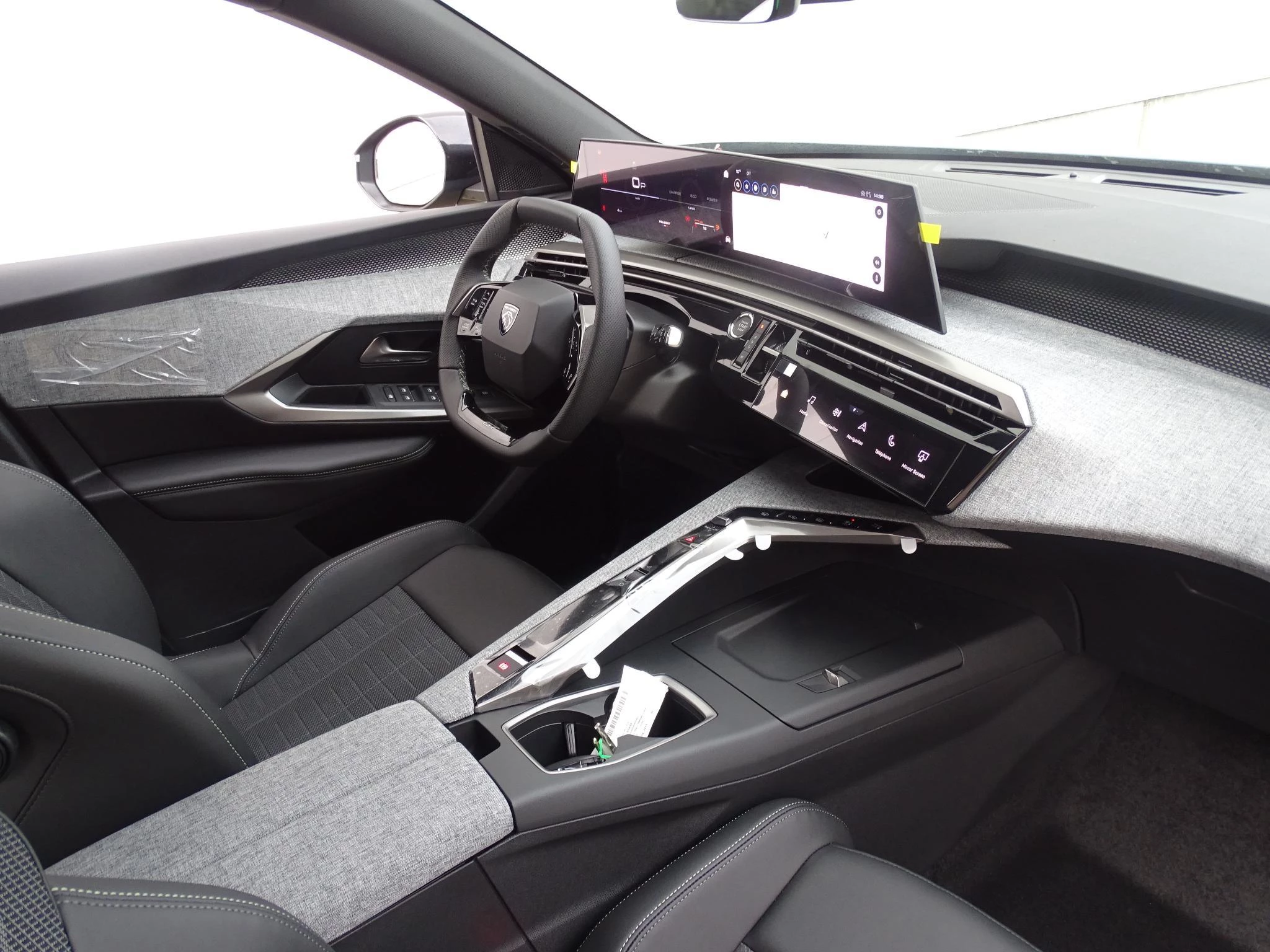 Peugeot 5008 1.2 HYBRID 145 GT +pano dak