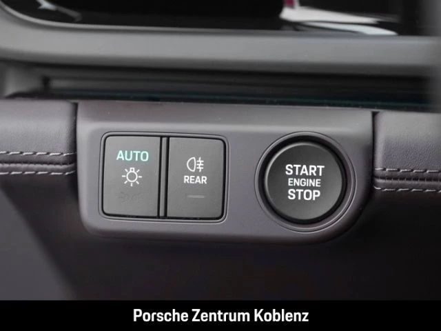 Porsche Panamera 4 E-Hybrid -