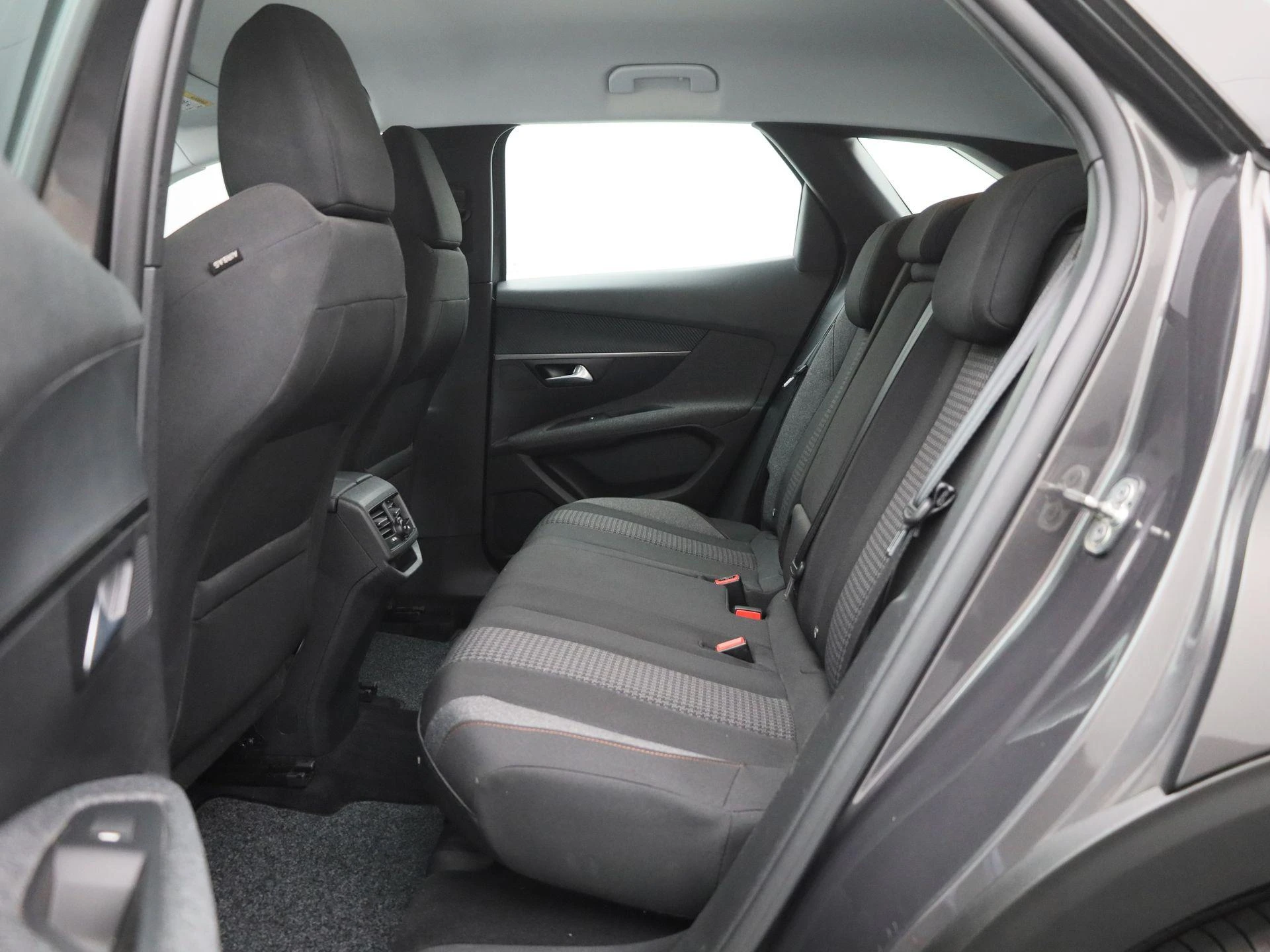 Peugeot-3008-image-12