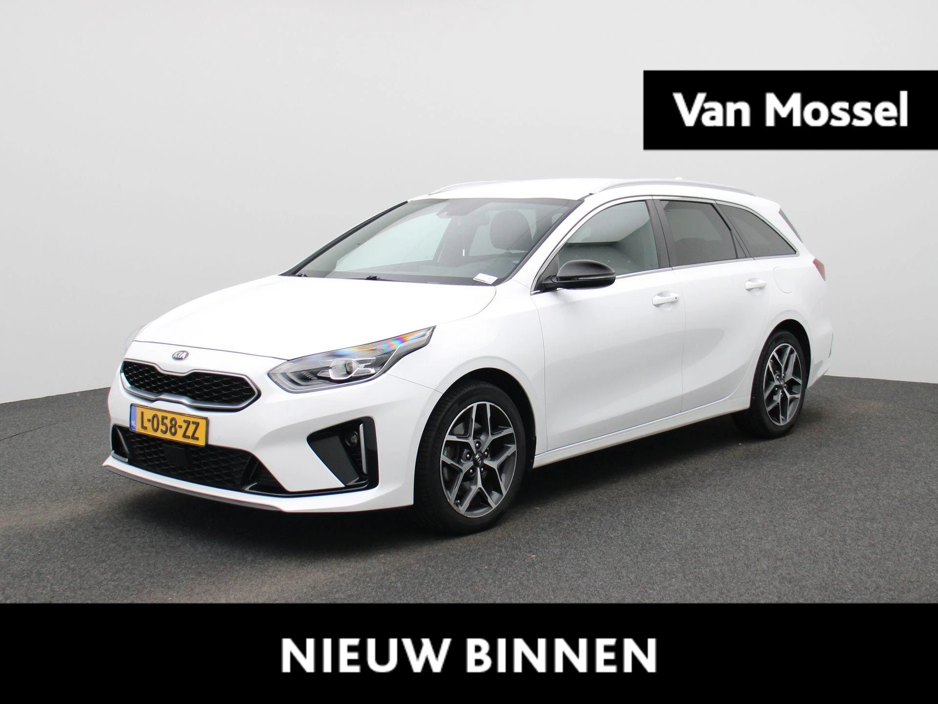 Kia-Ceed Sportswagon-image-0