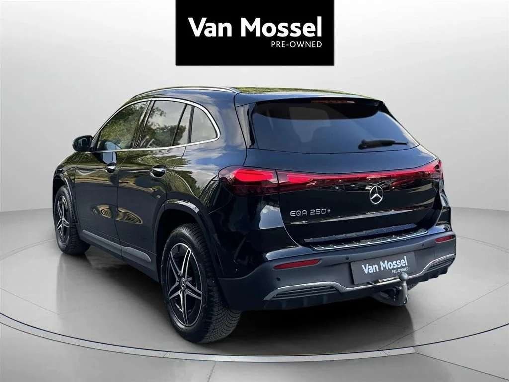 Mercedes-Benz-EQA-image-6