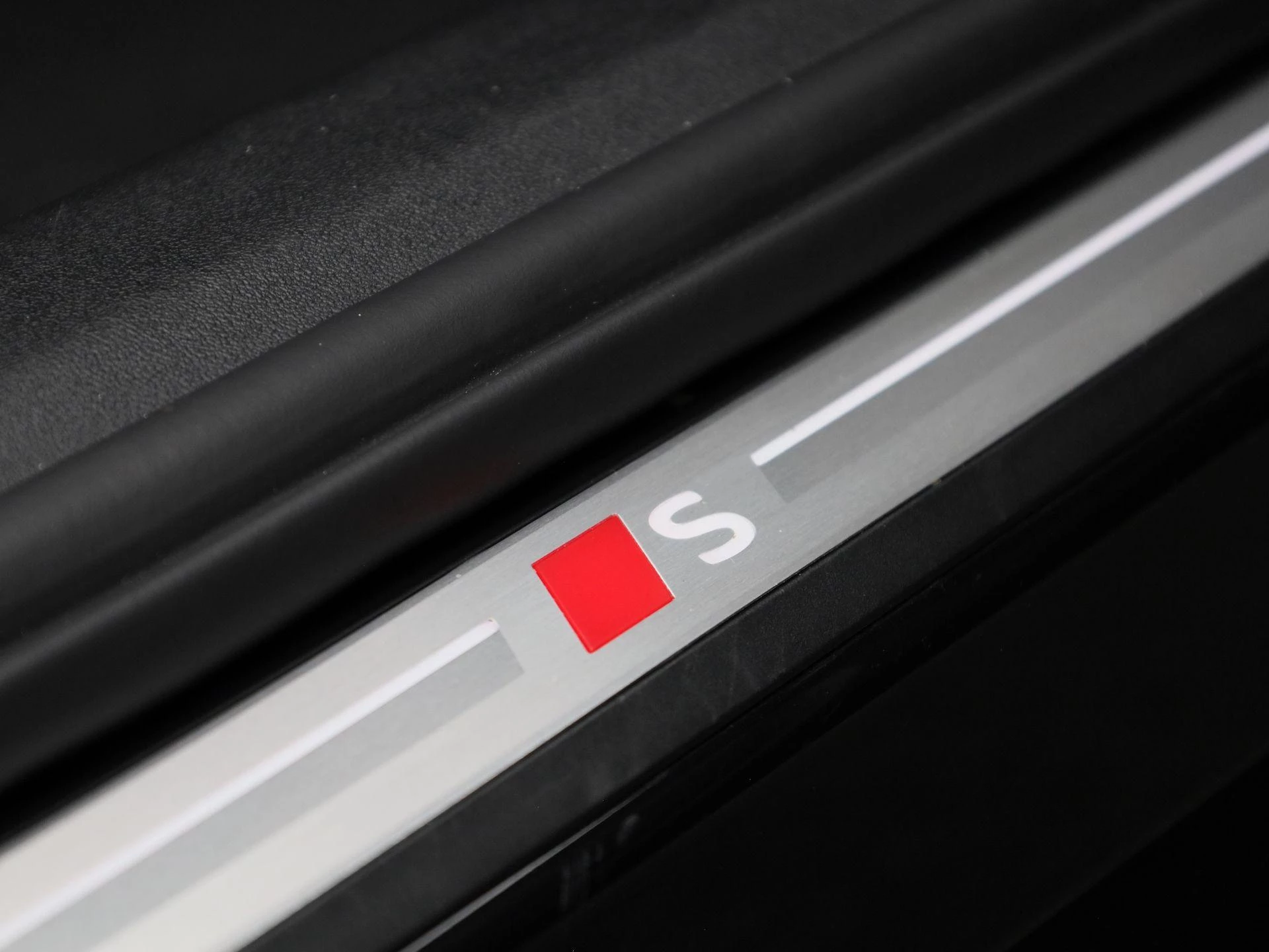 Audi A5 Avant 2.0 e-hybrid quattro S edition Competition