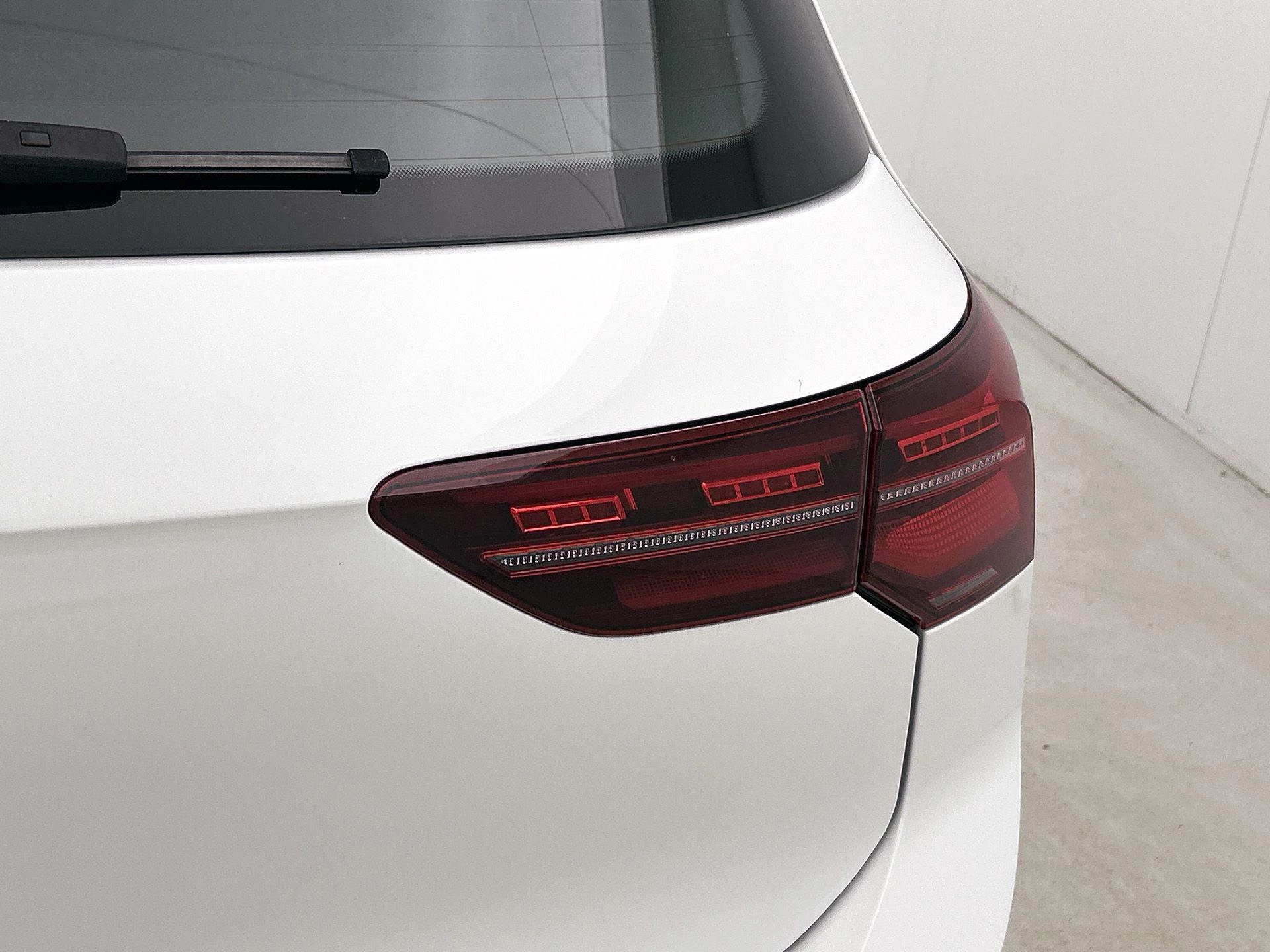 Volkswagen-Golf-image-15