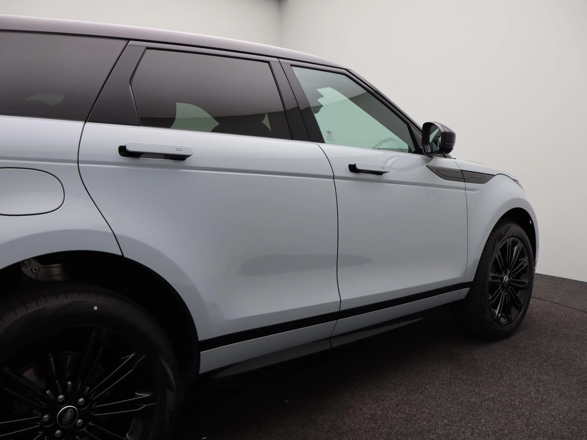 Land Rover-Range Rover Evoque-image-35