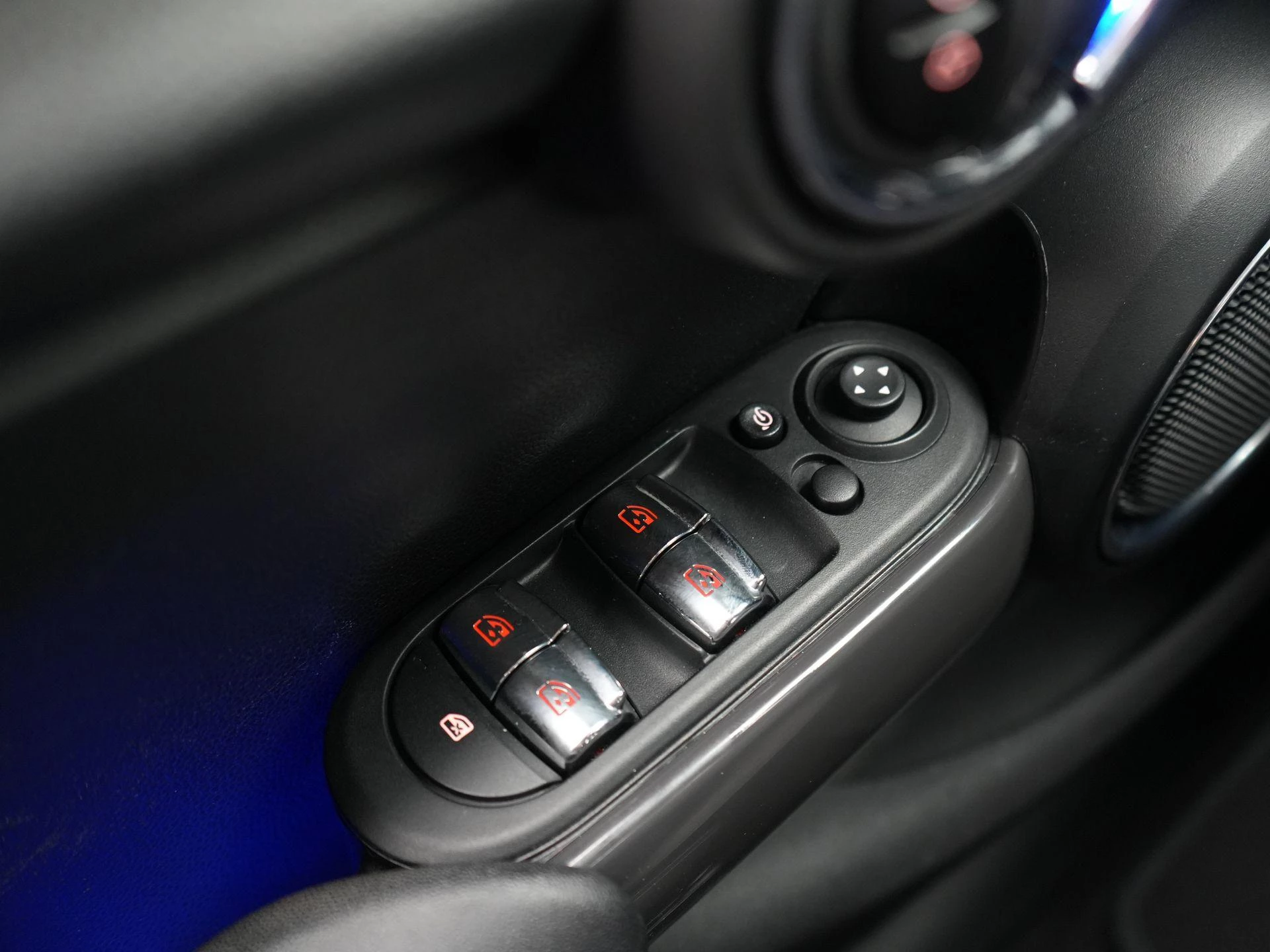 MINI-Cooper-image-24
