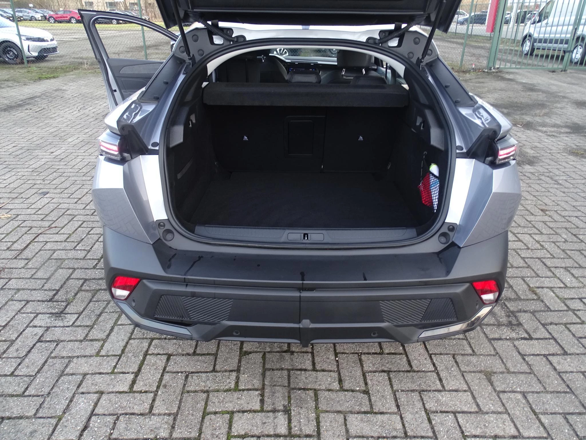 Peugeot 408 1.2T Allure automaat