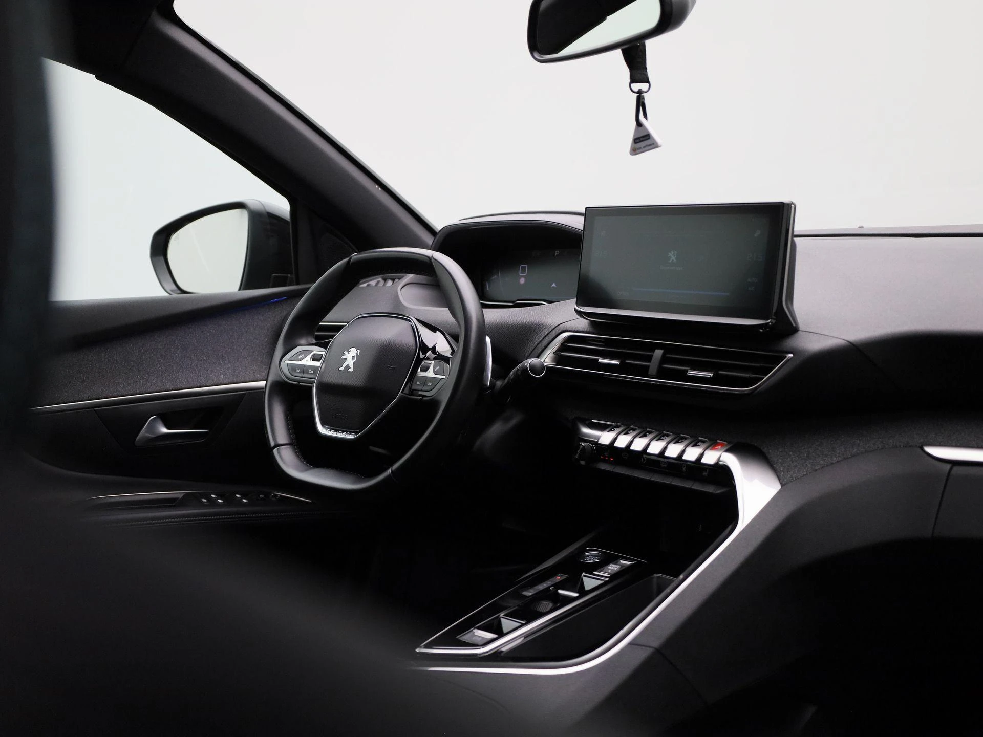 Peugeot-5008-image-35