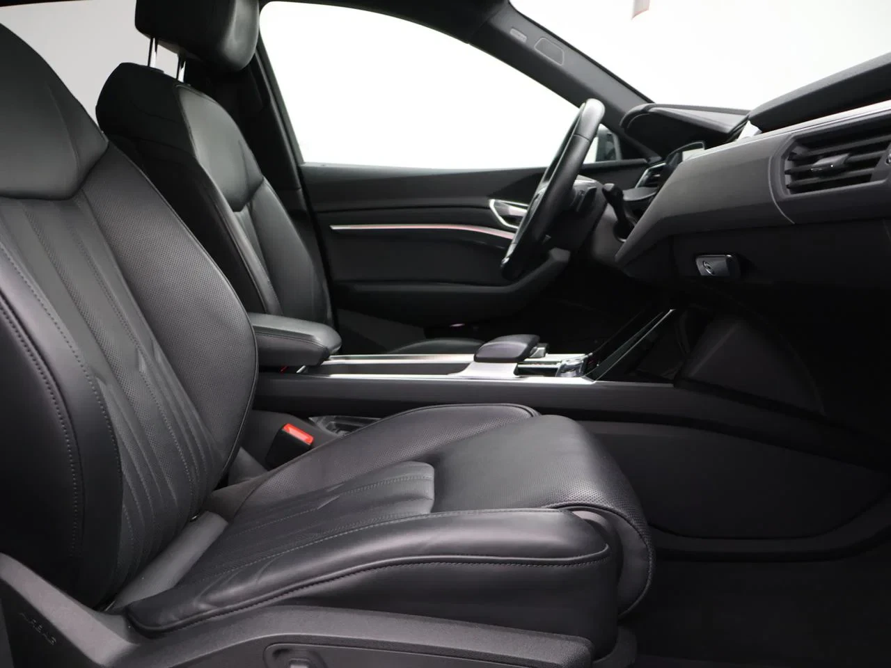 Audi e-tron Sportback Audi e-tron Sportback 2X-S line 55 QUATTRO 408PK *PANODAK*LEDER*CAMERA*PDC*VRTIUAL COCKPIT*ACC*NAVI*APP-CONNECT*...*