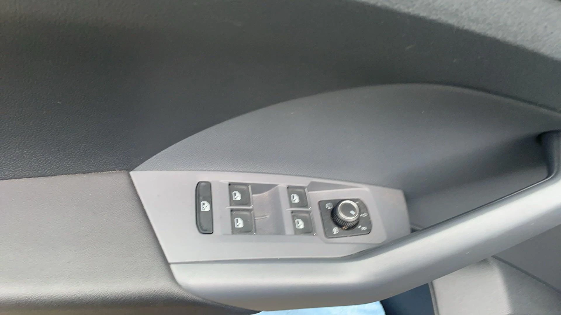Volkswagen T-Cross 1.5 TSI Style Business R