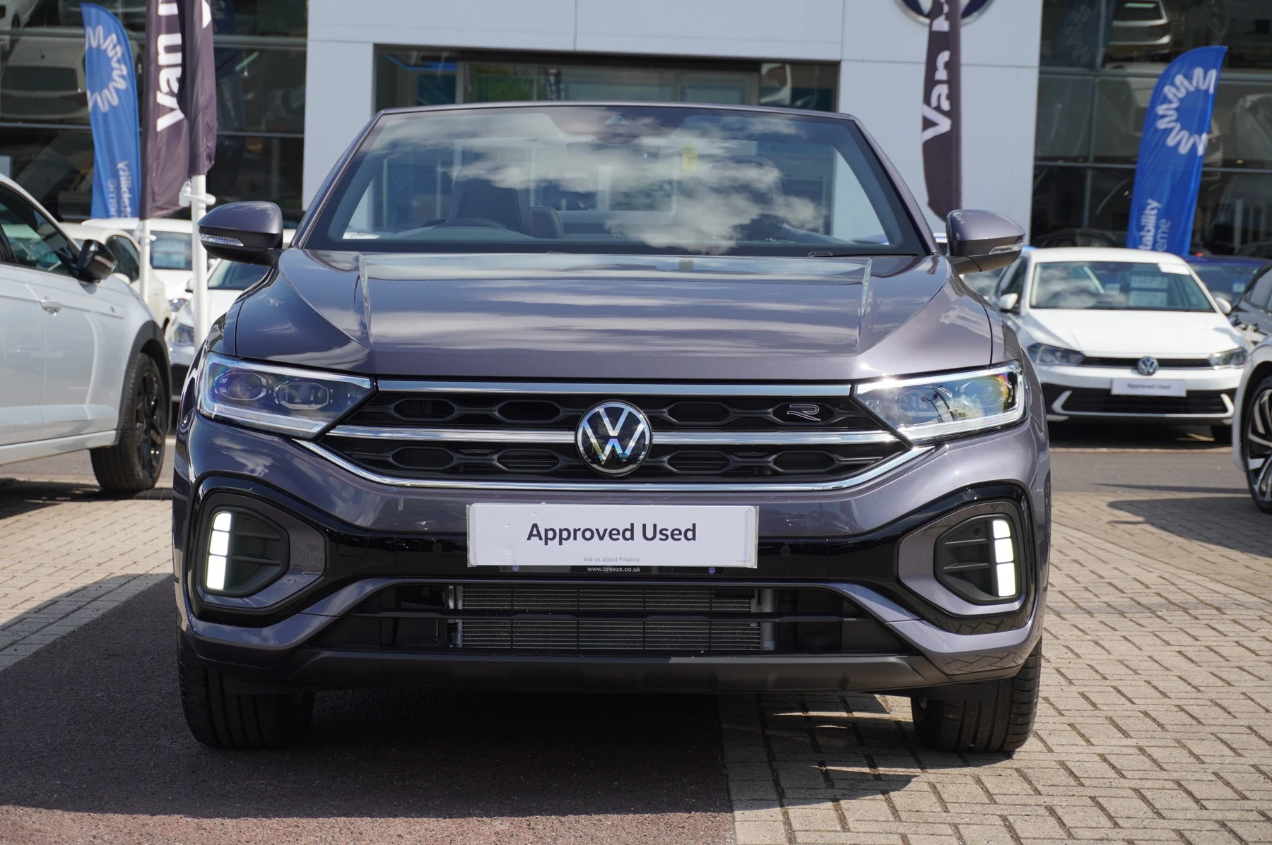 Volkswagen-T-Roc-image-6