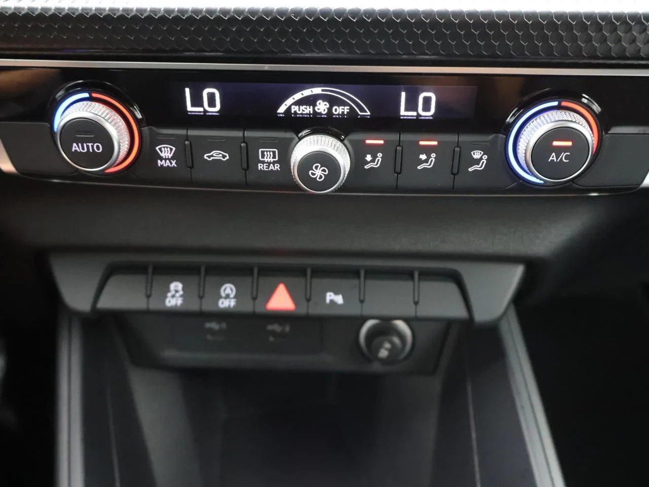 Audi A1 Sportback Audi A1 Sportback Advanced 25TFSI 95PK *AUTOMAAT*PDC*CRUISE*VIRTUAL COCKPIT*NAVI*APP-CONNECT*AIRCO*...*
