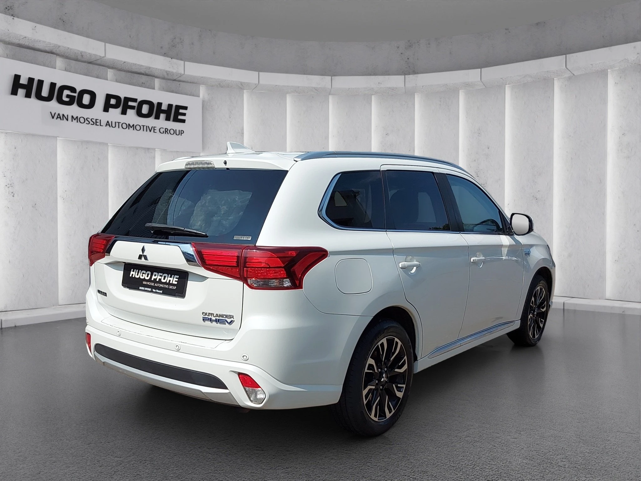 Mitsubishi Outlander 2.0 PHEV Plug-in Hybrid Plus 4WD