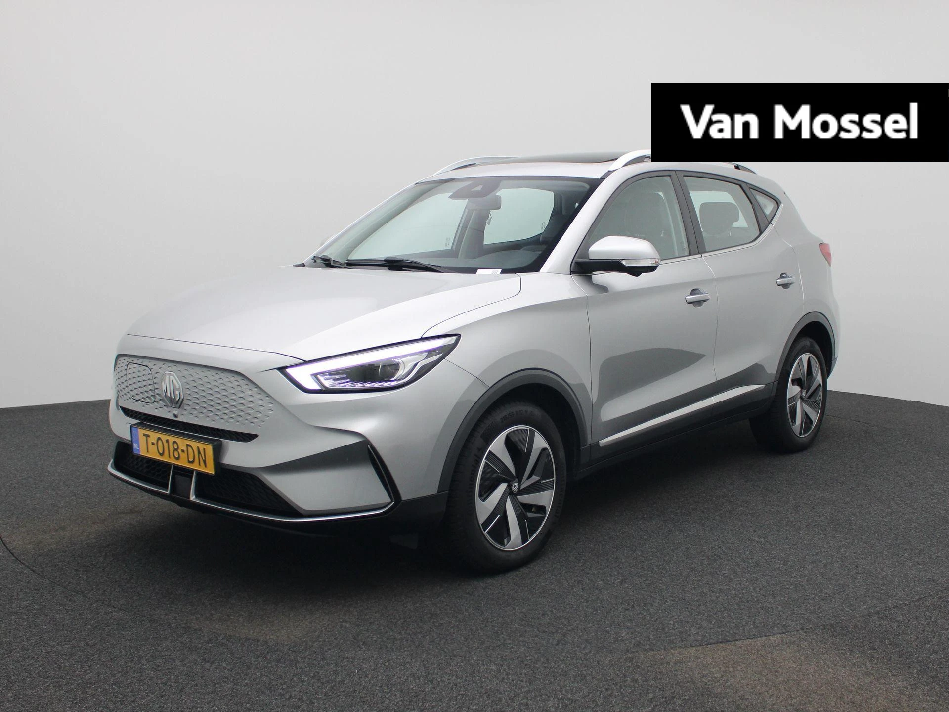 MG-ZS EV-image-0