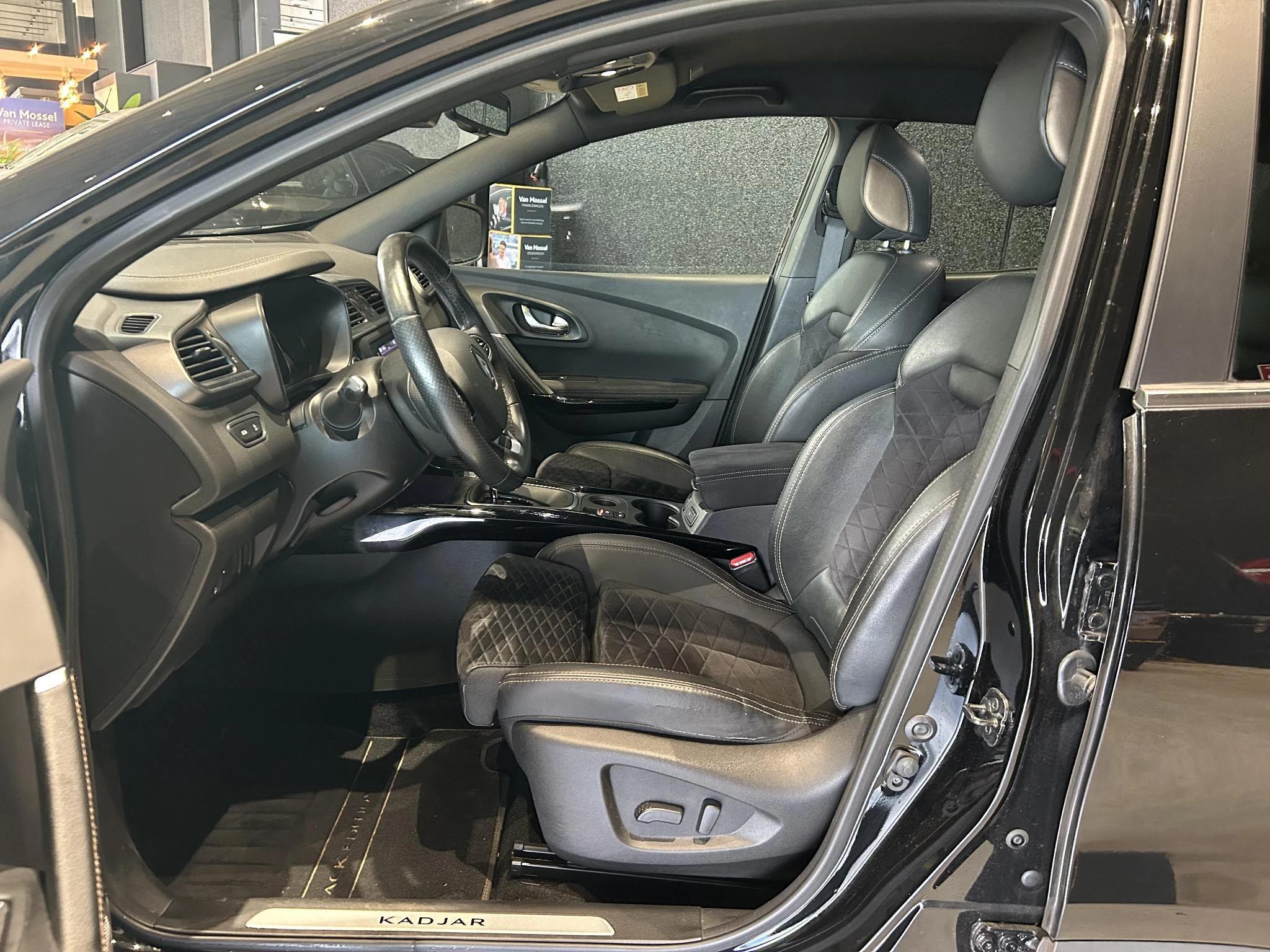 Renault Kadjar TCe 140 EDC GPF Black Edition