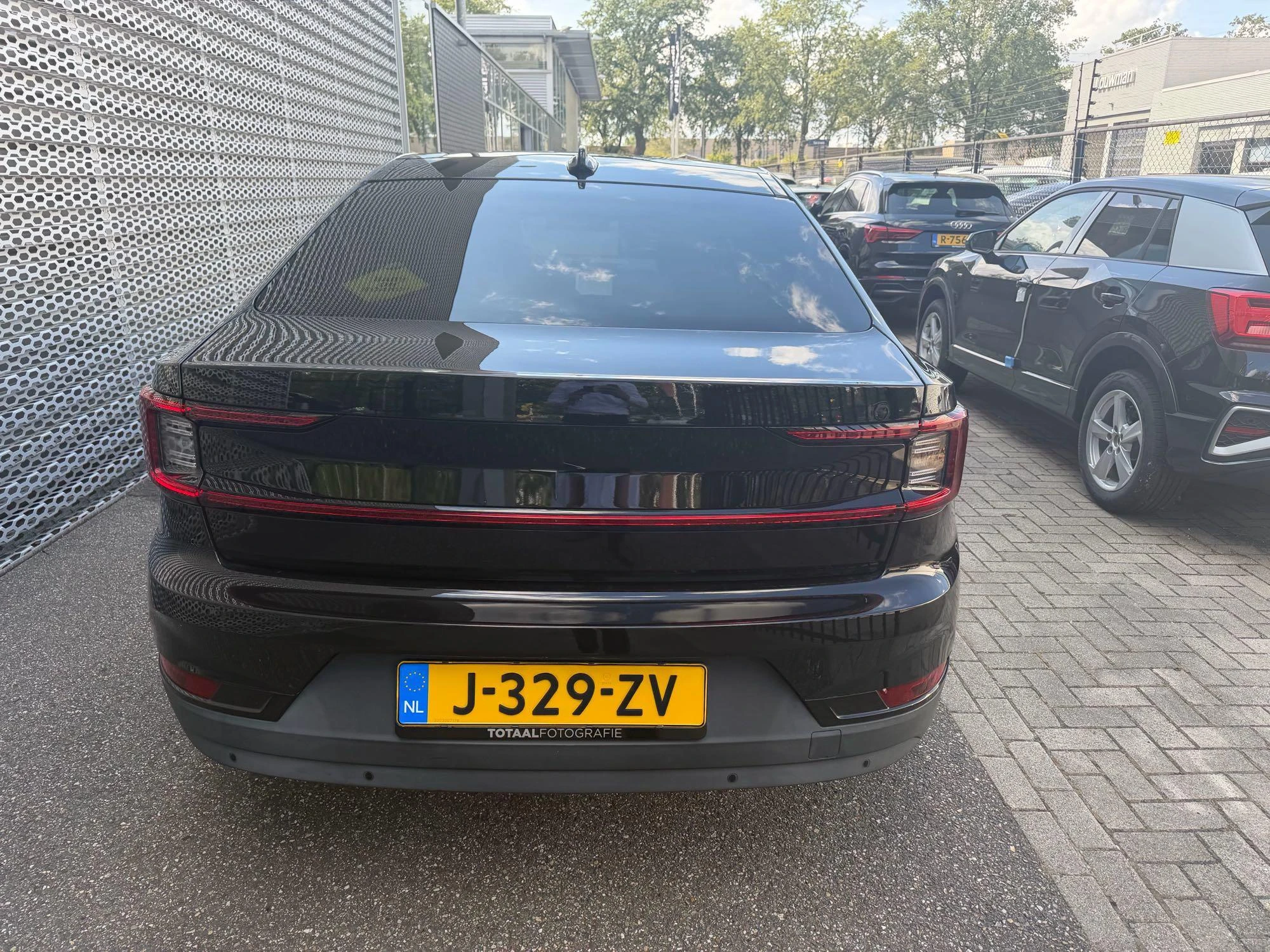 Polestar-2-image-4