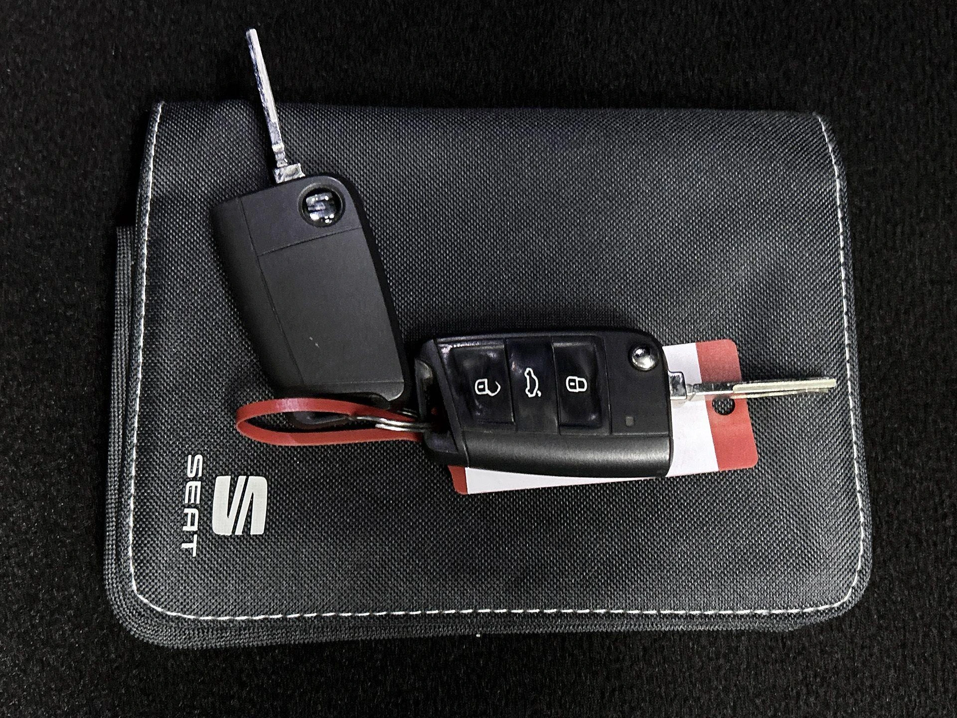 SEAT-Arona-image-28