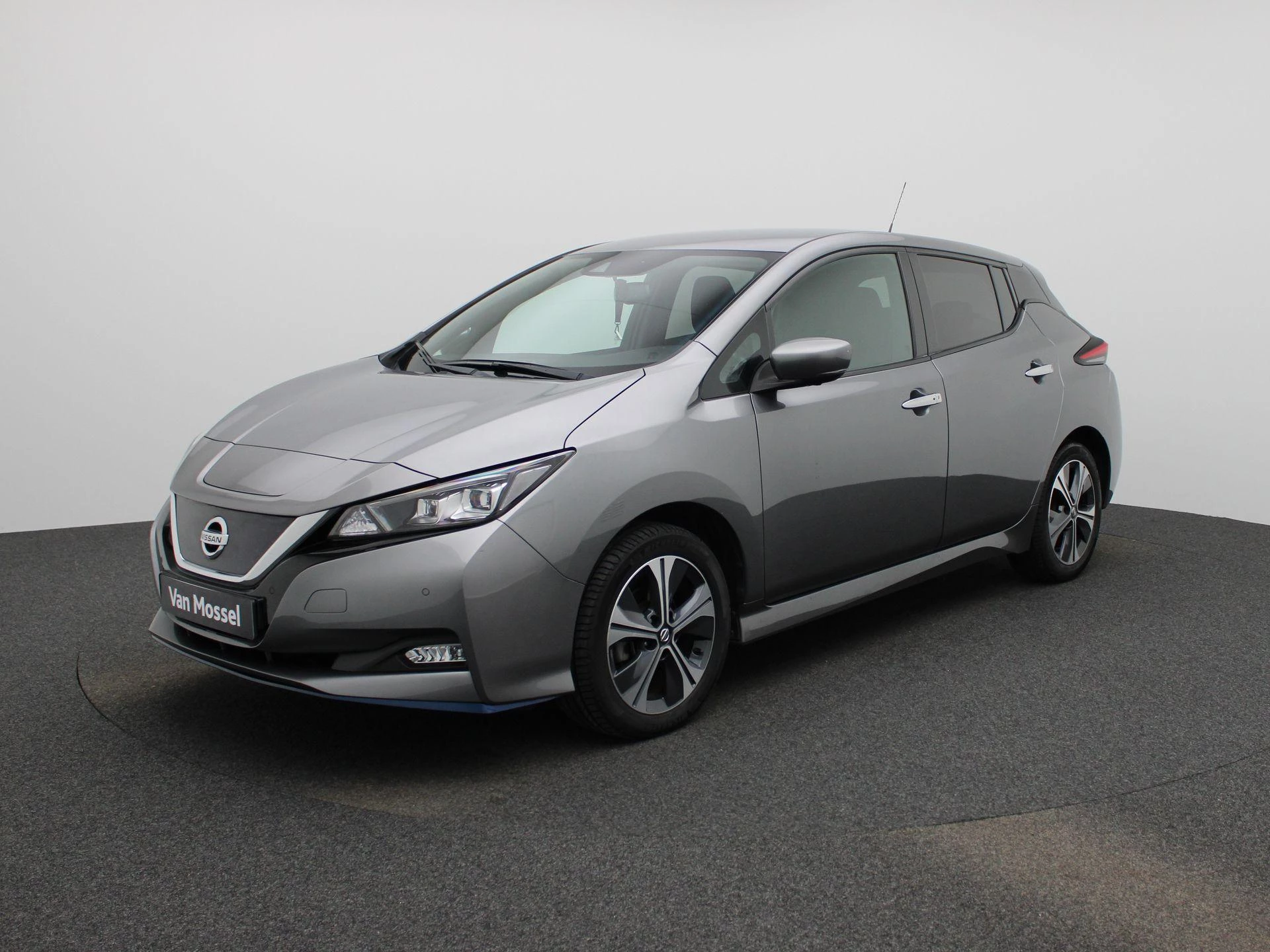 Nissan-Leaf-image-0