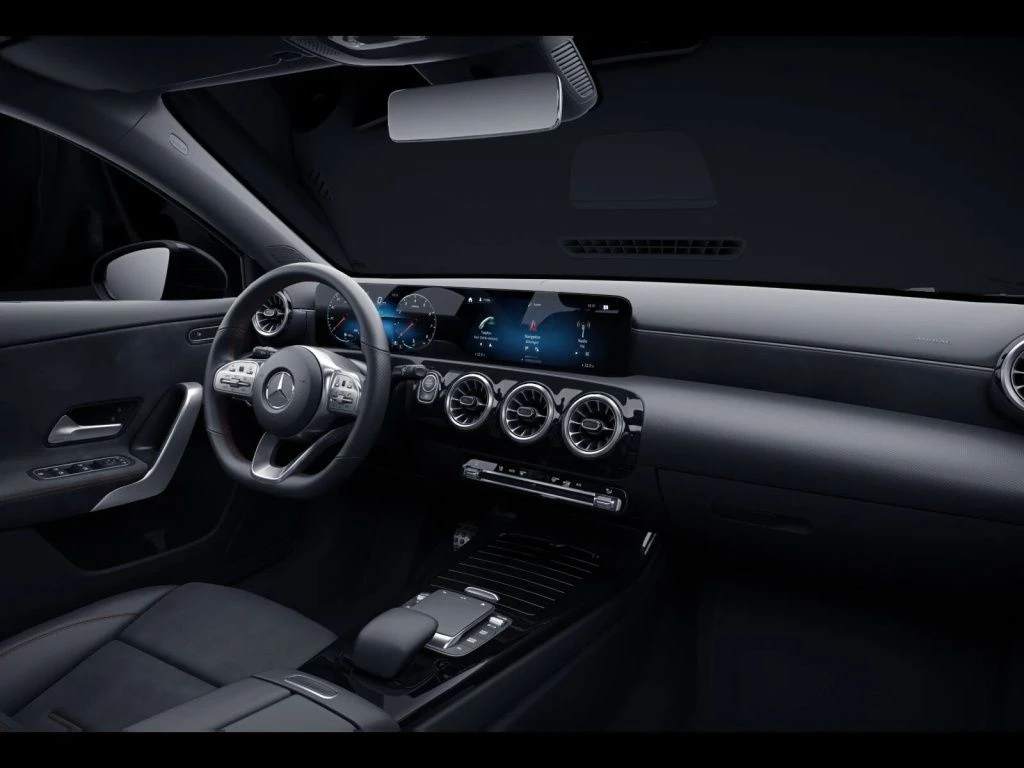 Mercedes-Benz-A-Klasse 200-image-11