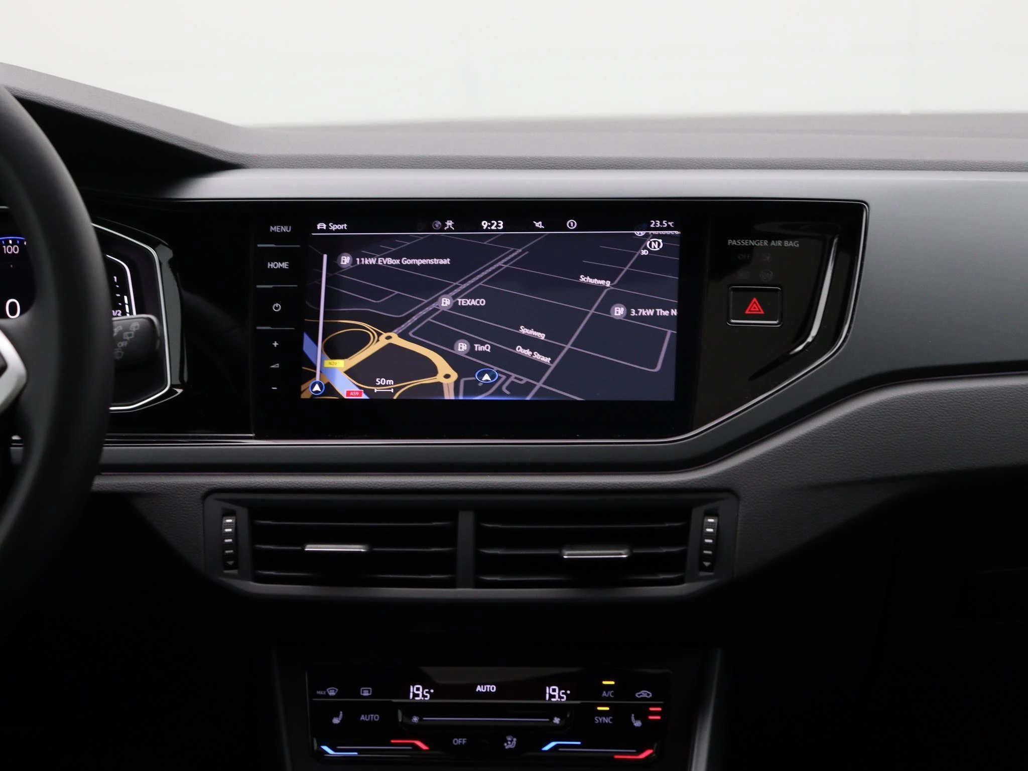 Volkswagen-Polo-image-7