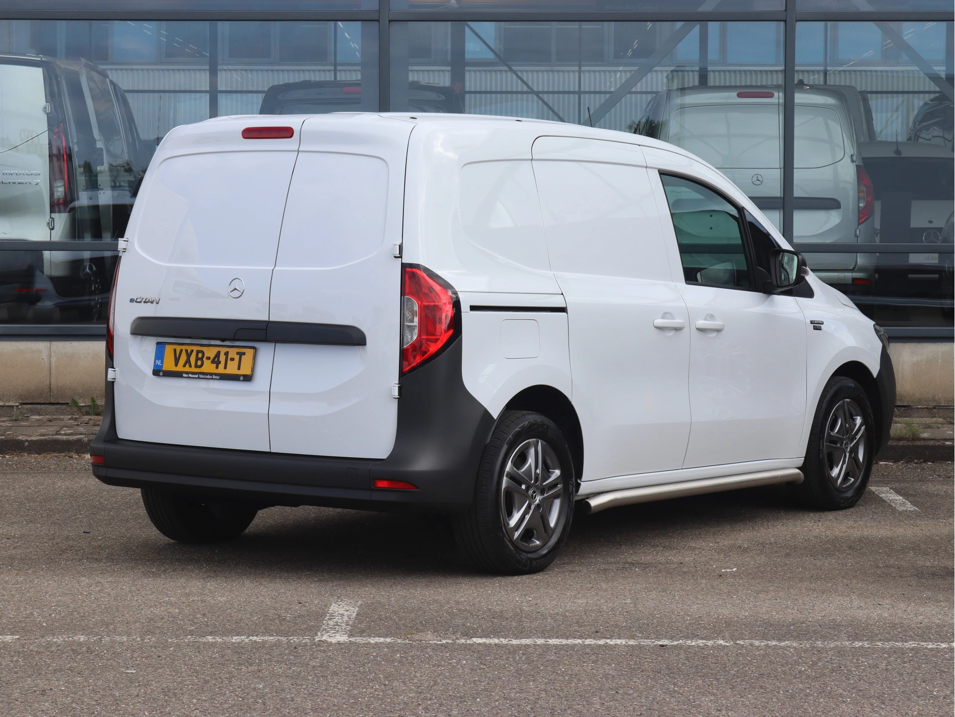 Mercedes-Benz-eCitan-image-1