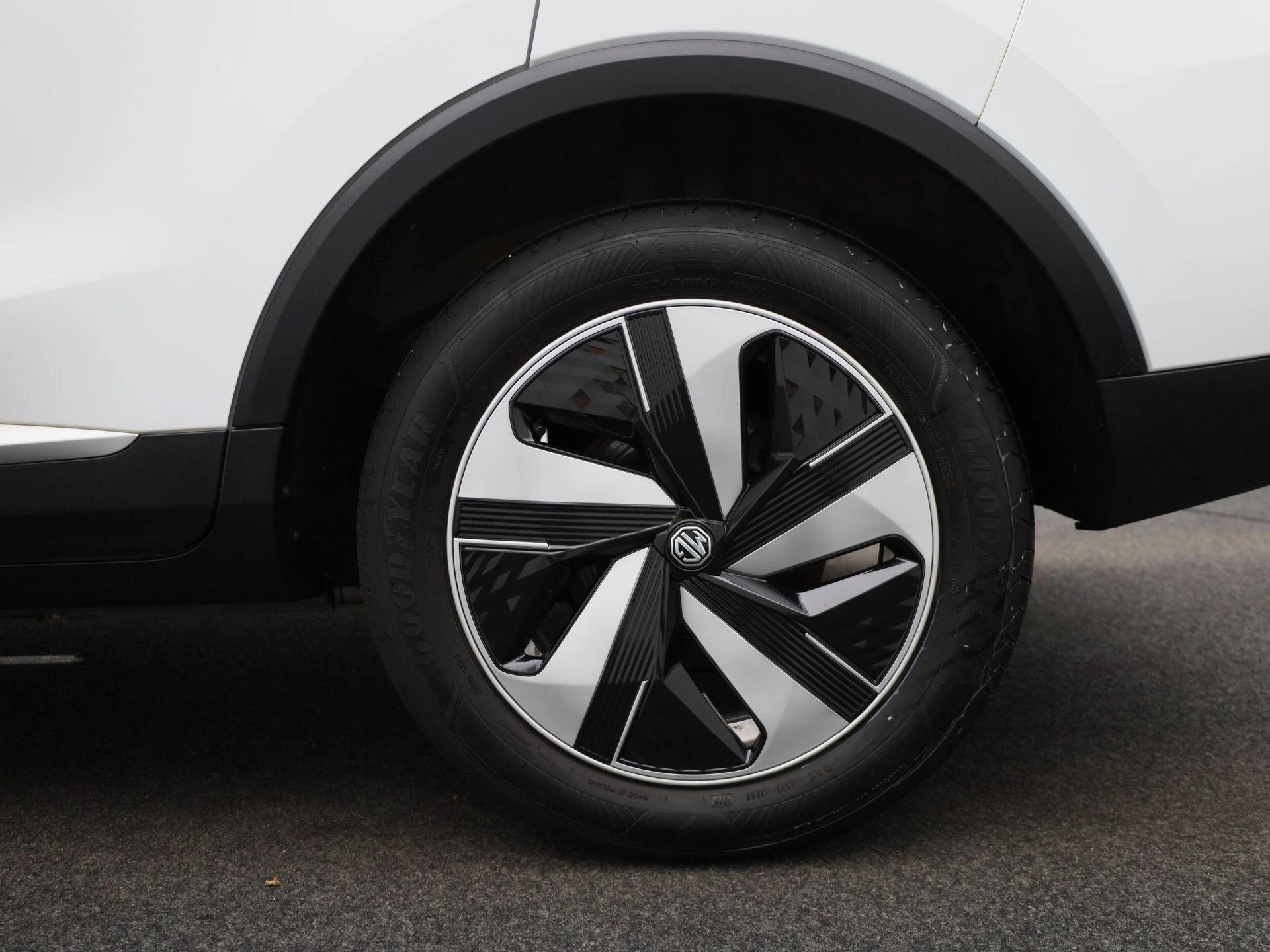 MG-ZS-image-12