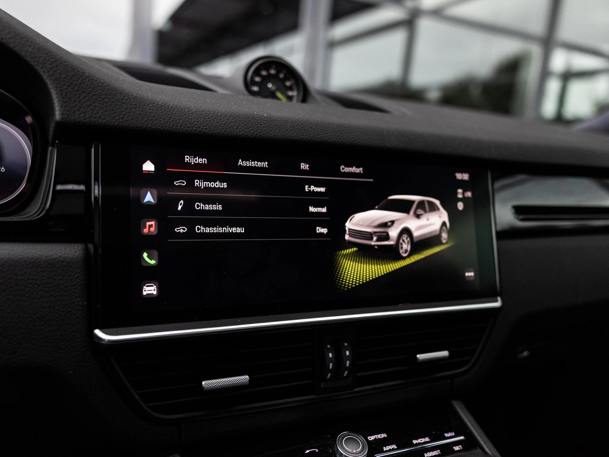 Porsche-Cayenne-image-21