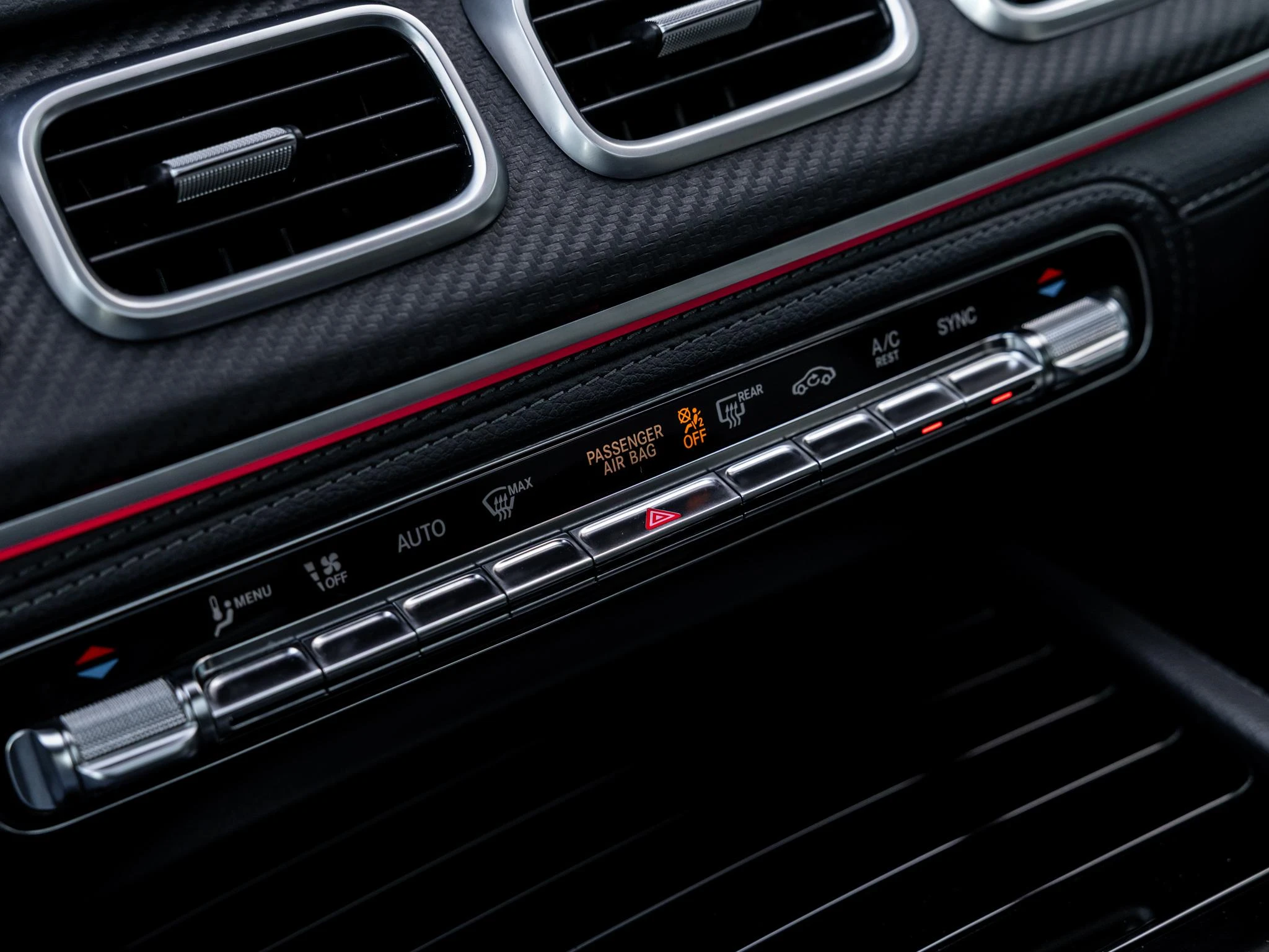 Mercedes-Benz-GLE-image-32