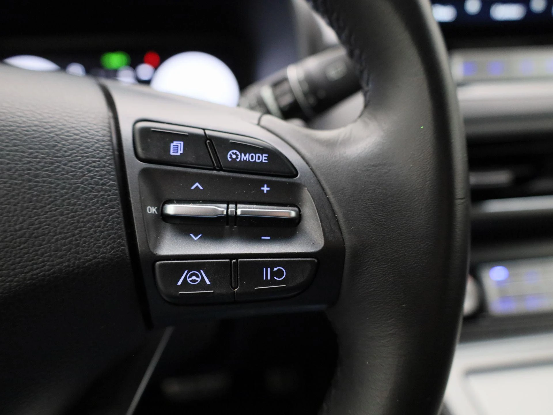 Hyundai-Kona-image-16