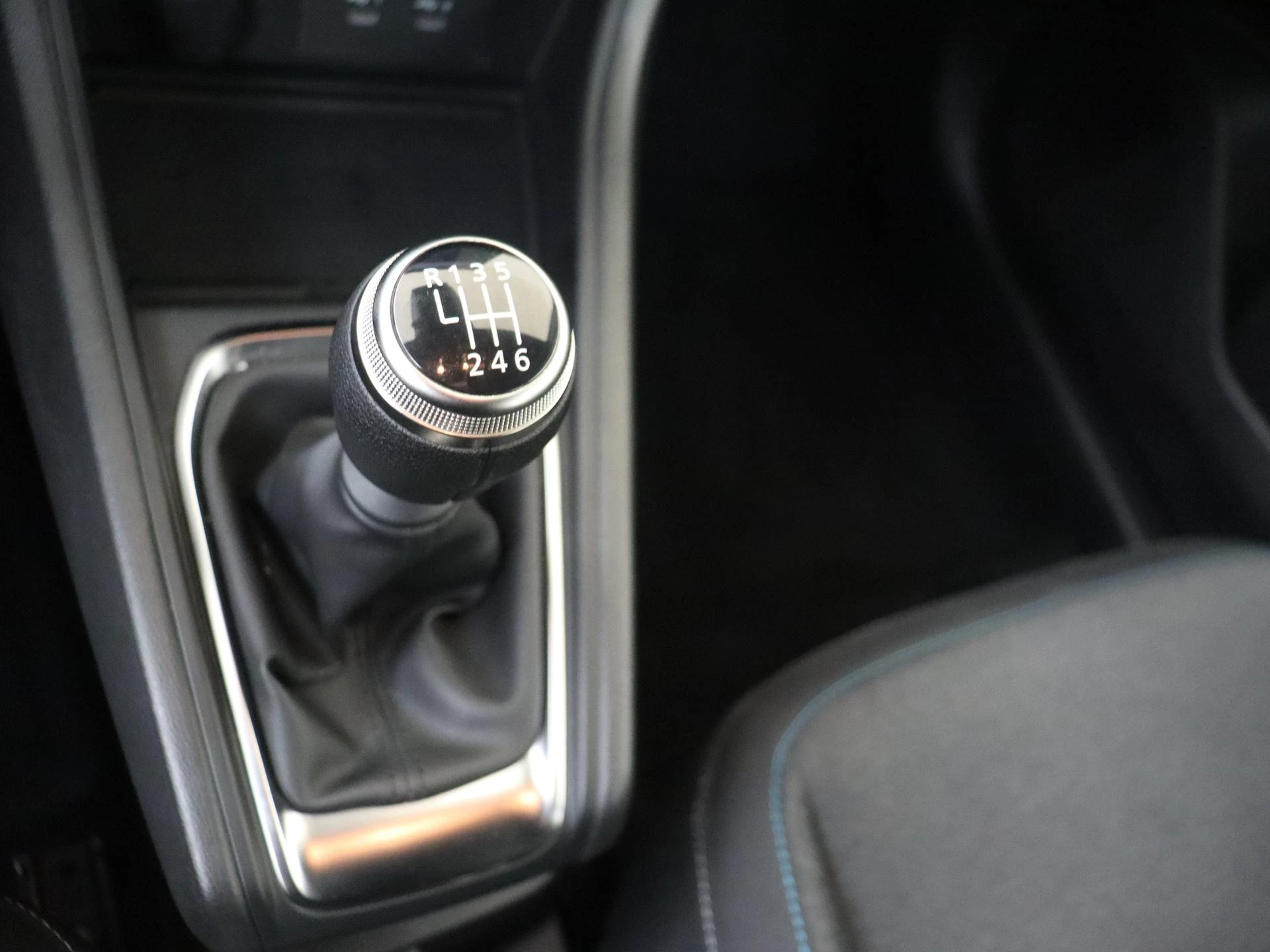 Renault-Captur-image-18