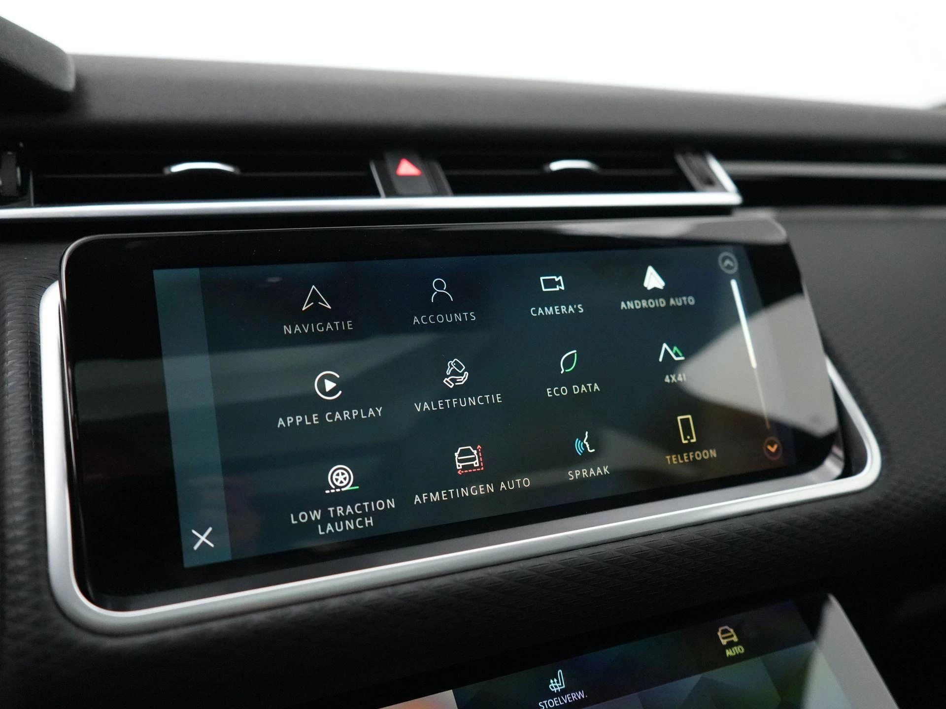 Land Rover-Range Rover Velar-image-26