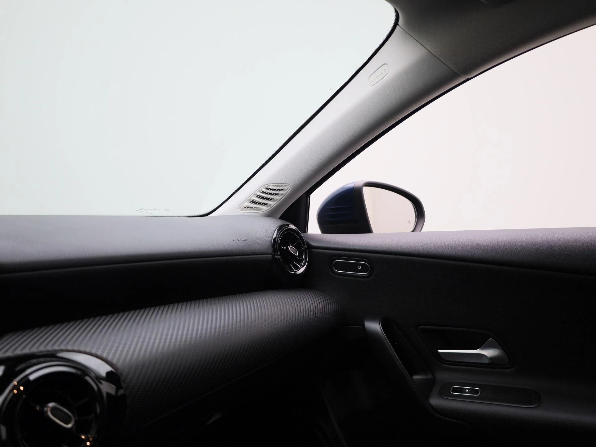 Mercedes-Benz-A-Klasse-image-33