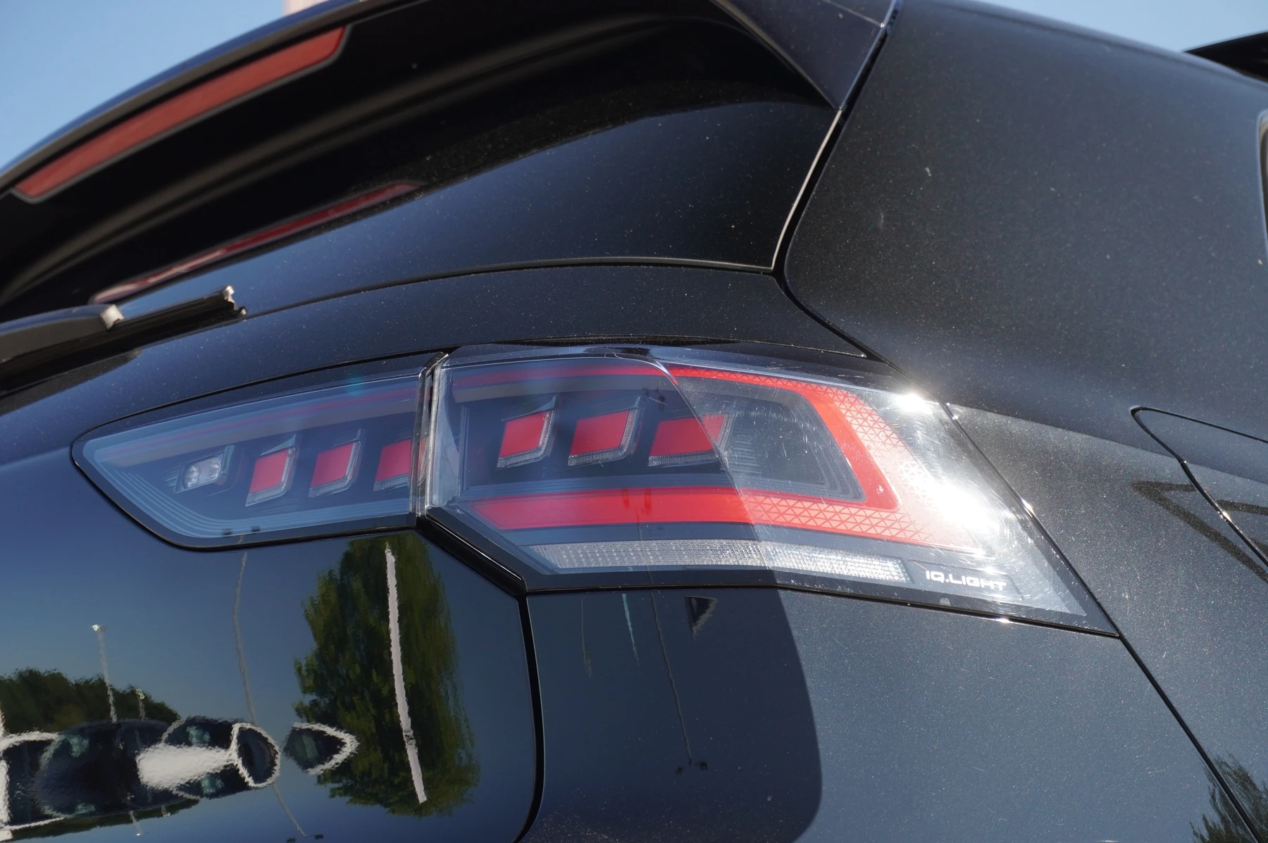 Volkswagen-Golf-image-19