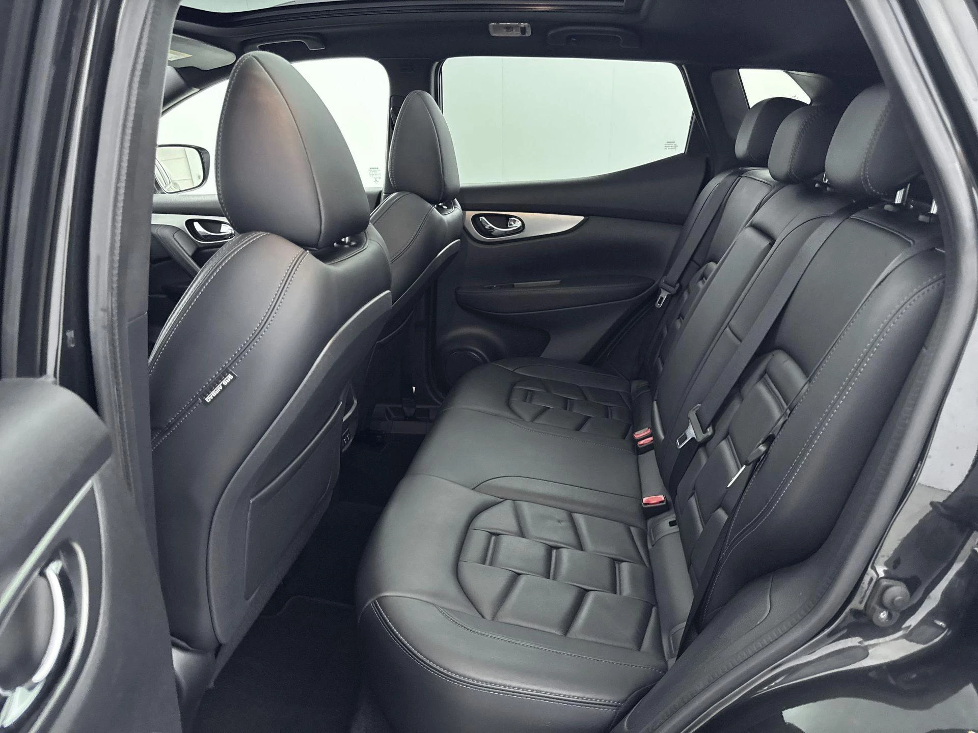 Nissan-QASHQAI-image-13