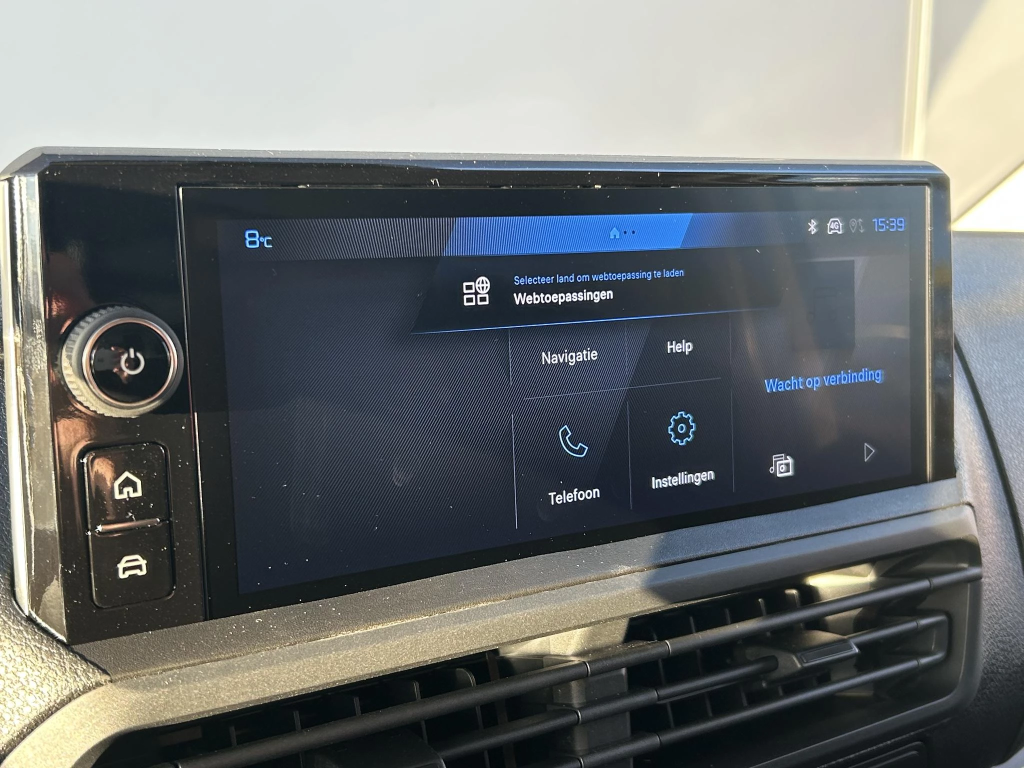 Peugeot-e-Expert-image-14