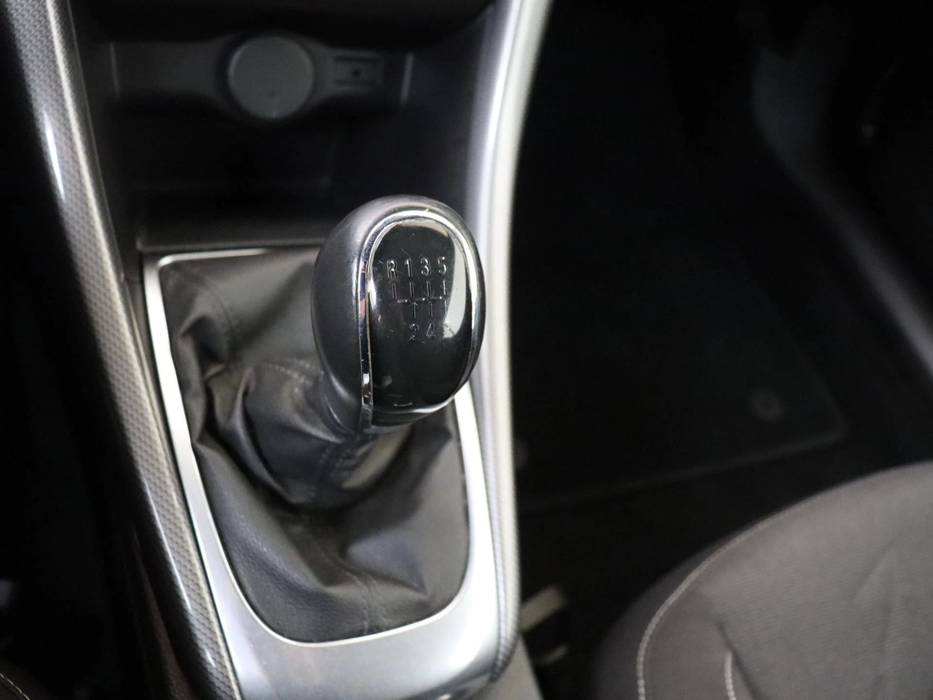 Opel-Cascada-image-25