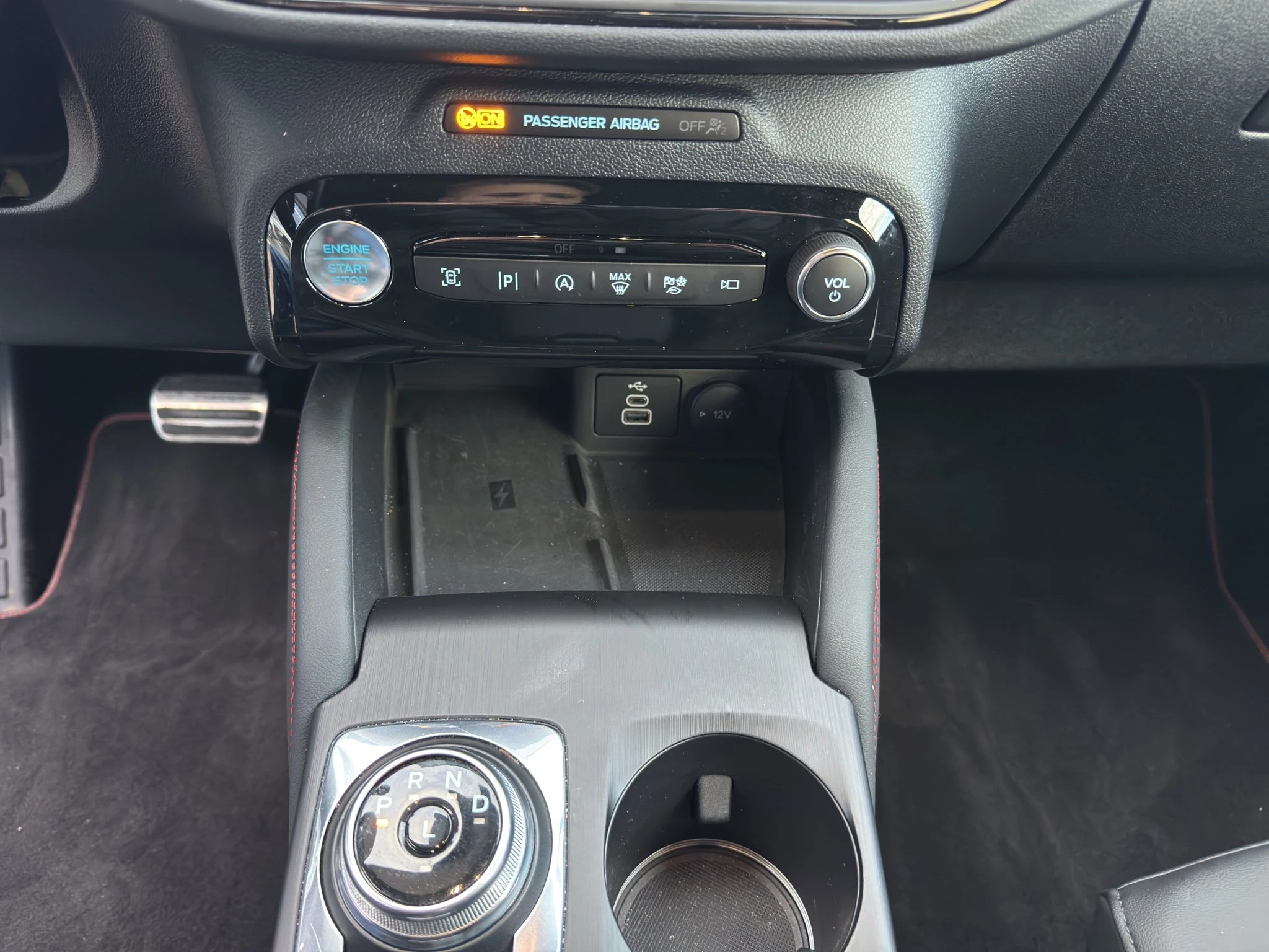 Ford Kuga ST-Line X Aut.*360GRAD*LED-MATRIX*NAVI*GRA*WINTER-PKT.