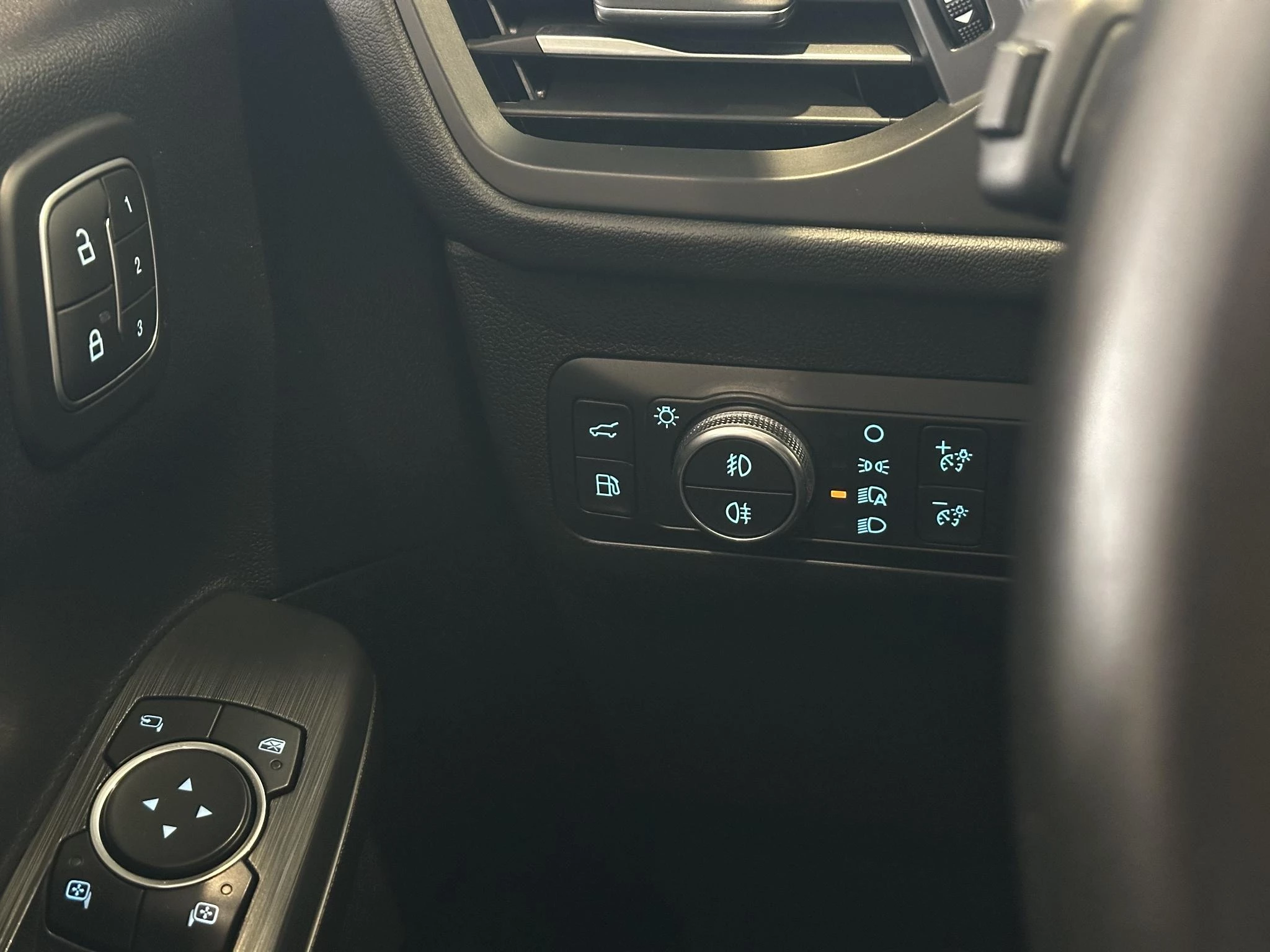 Ford-Kuga-image-25