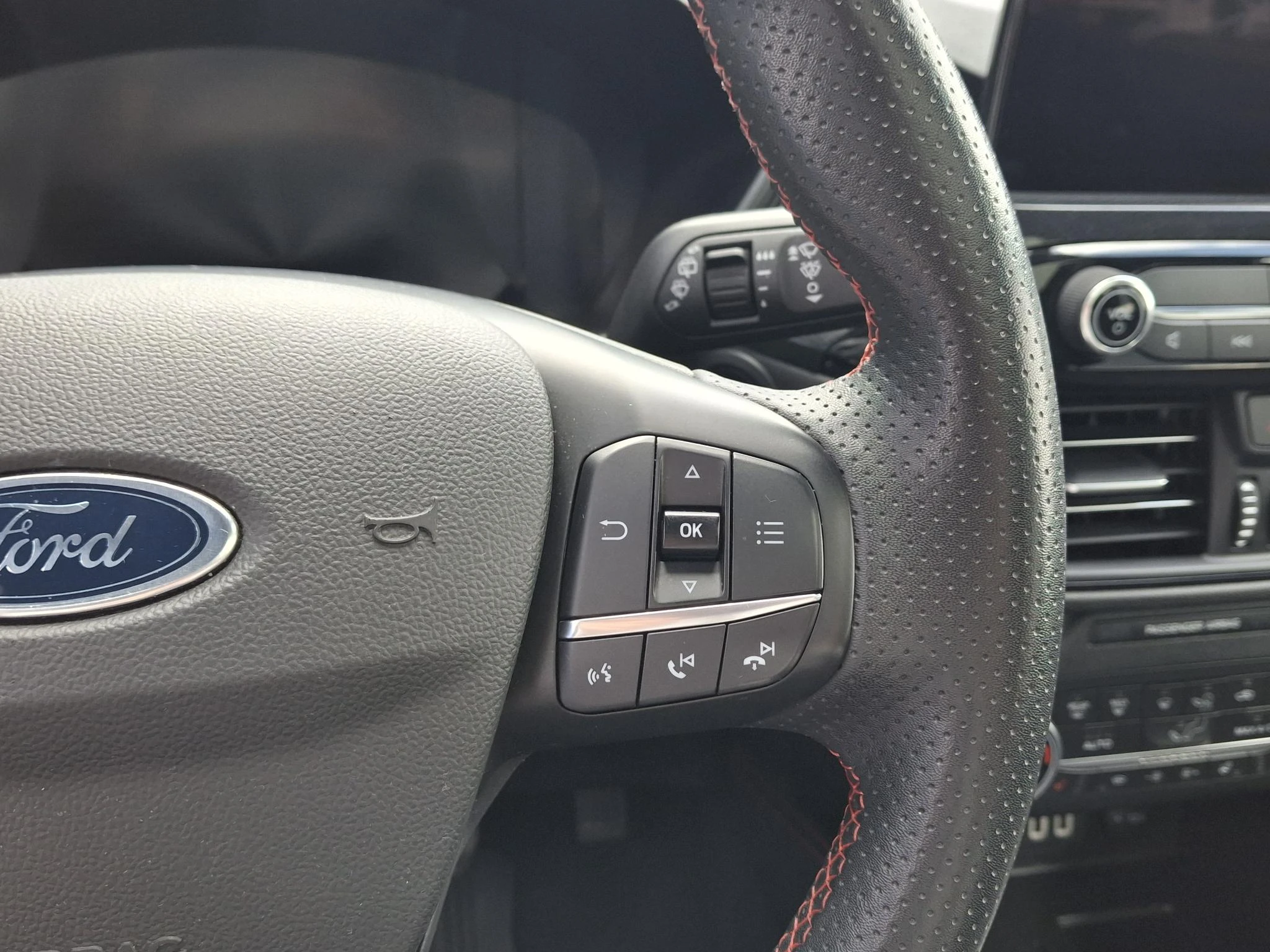 Ford-Kuga-image-15